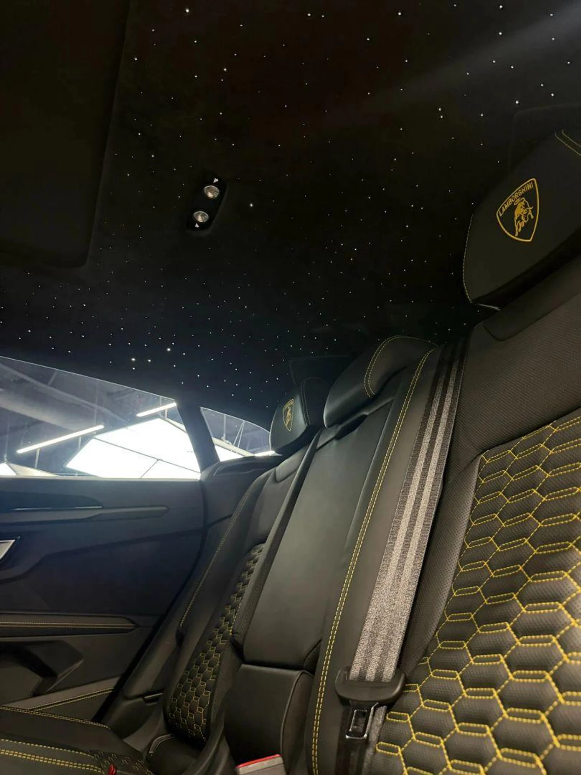 mph076_3447110560_Used_2022_Lamborghini_Urus_Sport_Utility_4_D_1784762956_63c7a589dc