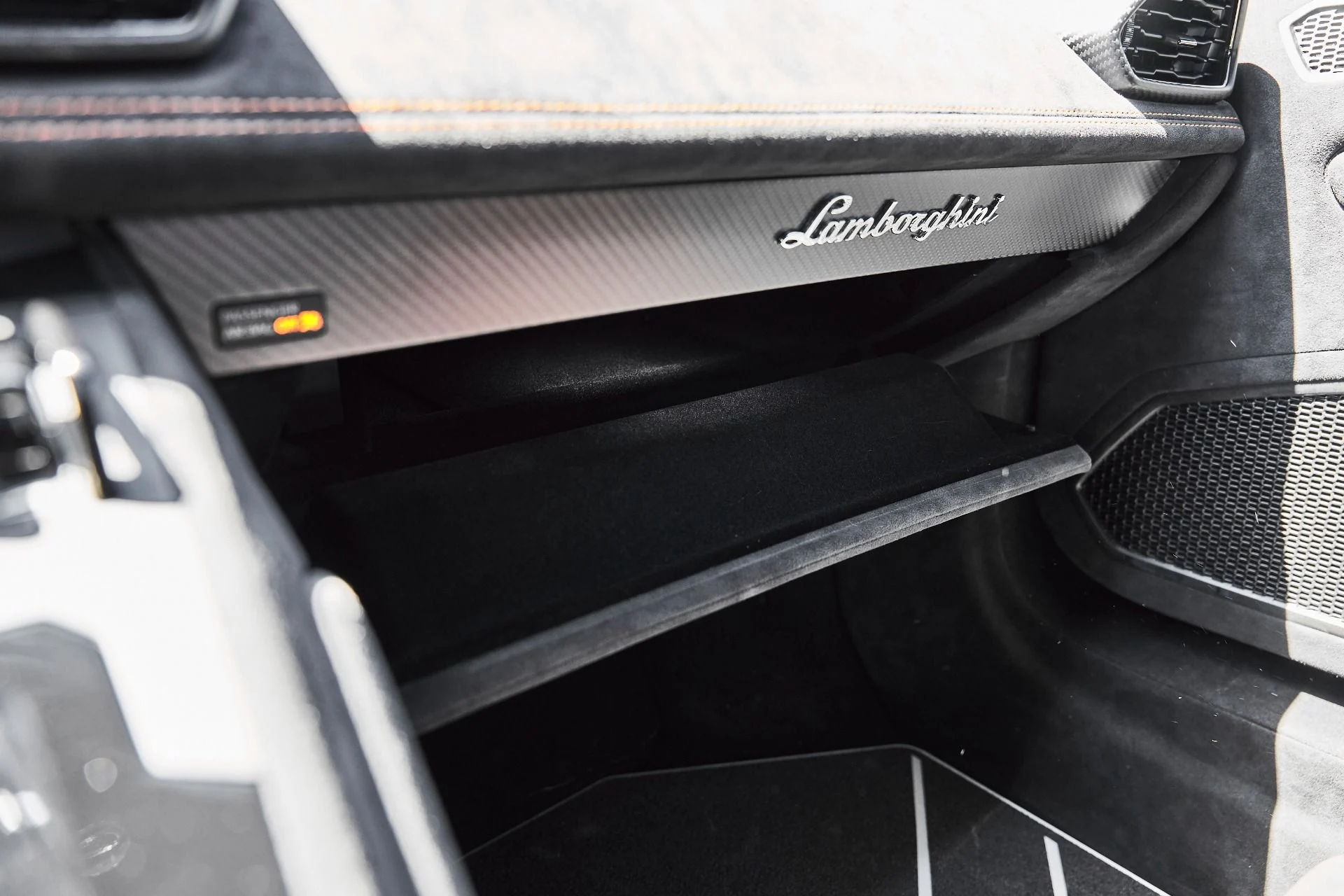 mph076_3544413421_Used_2023_Lamborghini_Huracan_Sterrato_Base_1776823517_2a2f9bcbf0