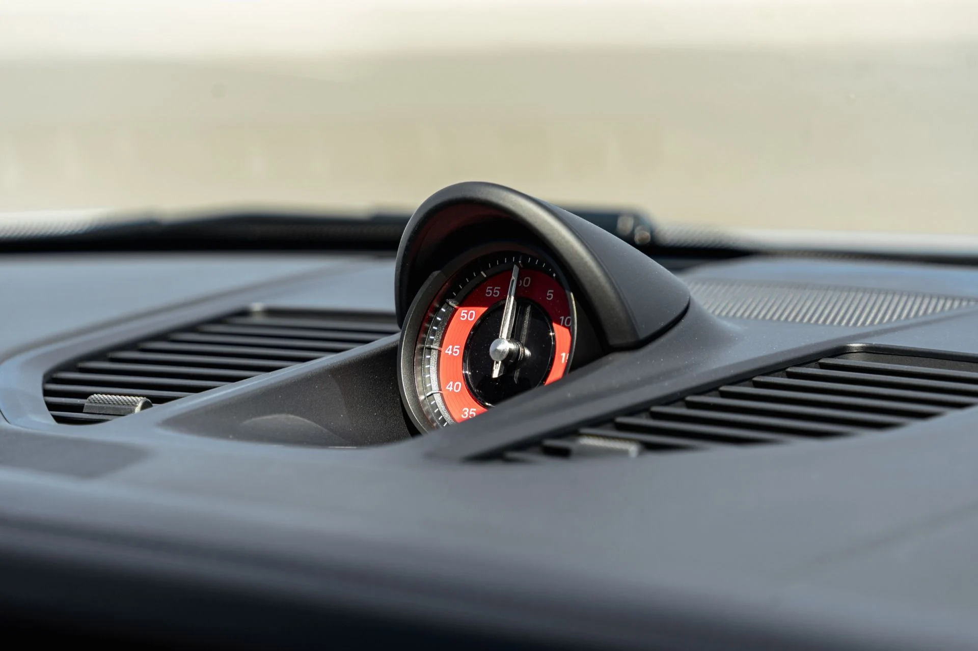 mph076_3574150730_Used_2026_Porsche_911_Carrera_4_GTS_1788292247_27008a5961