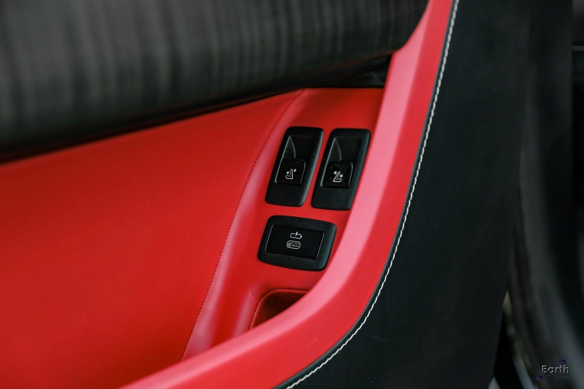 mph076_3614249339_f483603e3d4d677a8504d866876059adx_84381bb5d3