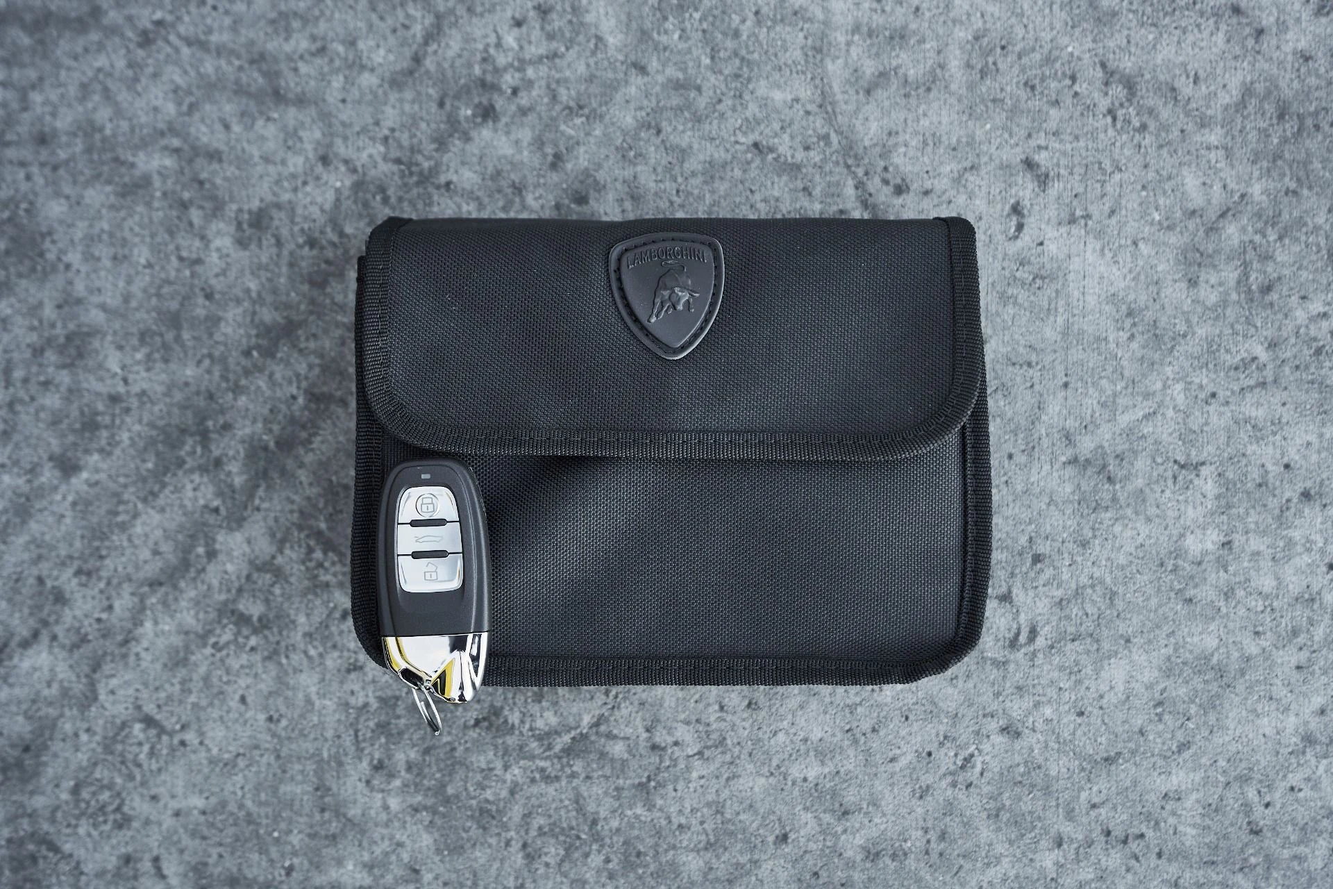 mph076_3618096065_Used_2023_Lamborghini_Huracan_Tecnica_Base_1765333616_0cd2b990d0