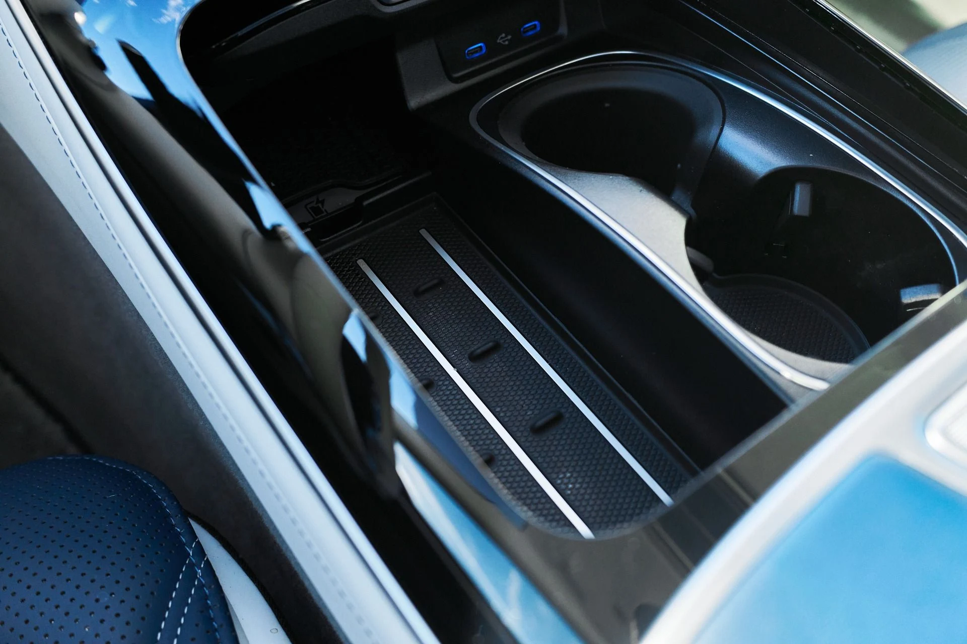 mph076_3633231228_Used_2024_Mercedes_Benz_S_Class_Maybach_S_680_1765936905_676ae15854