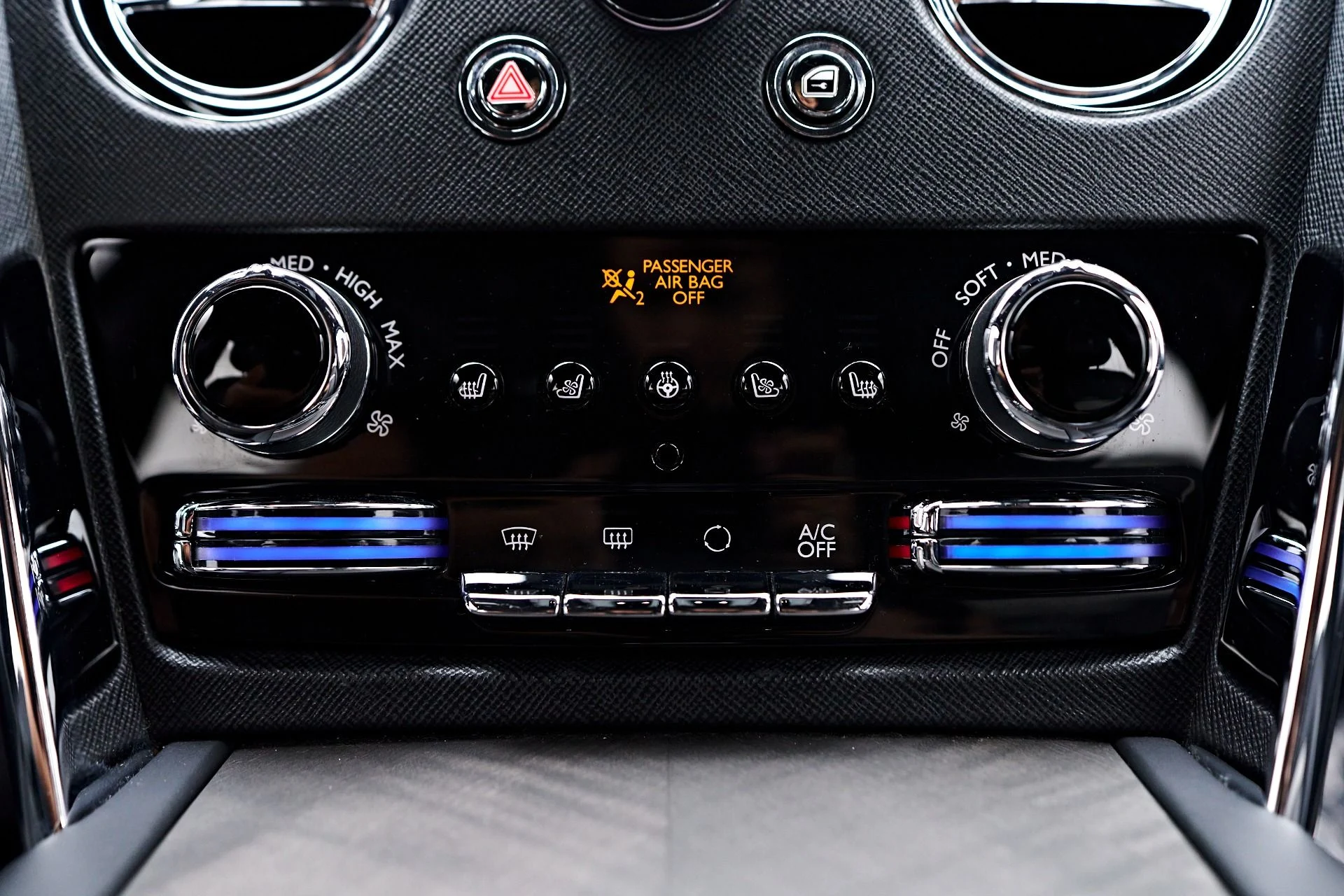 mph076_3642888753_Used_2023_Rolls_Royce_Cullinan_Base_1756252121_a6640a7c97