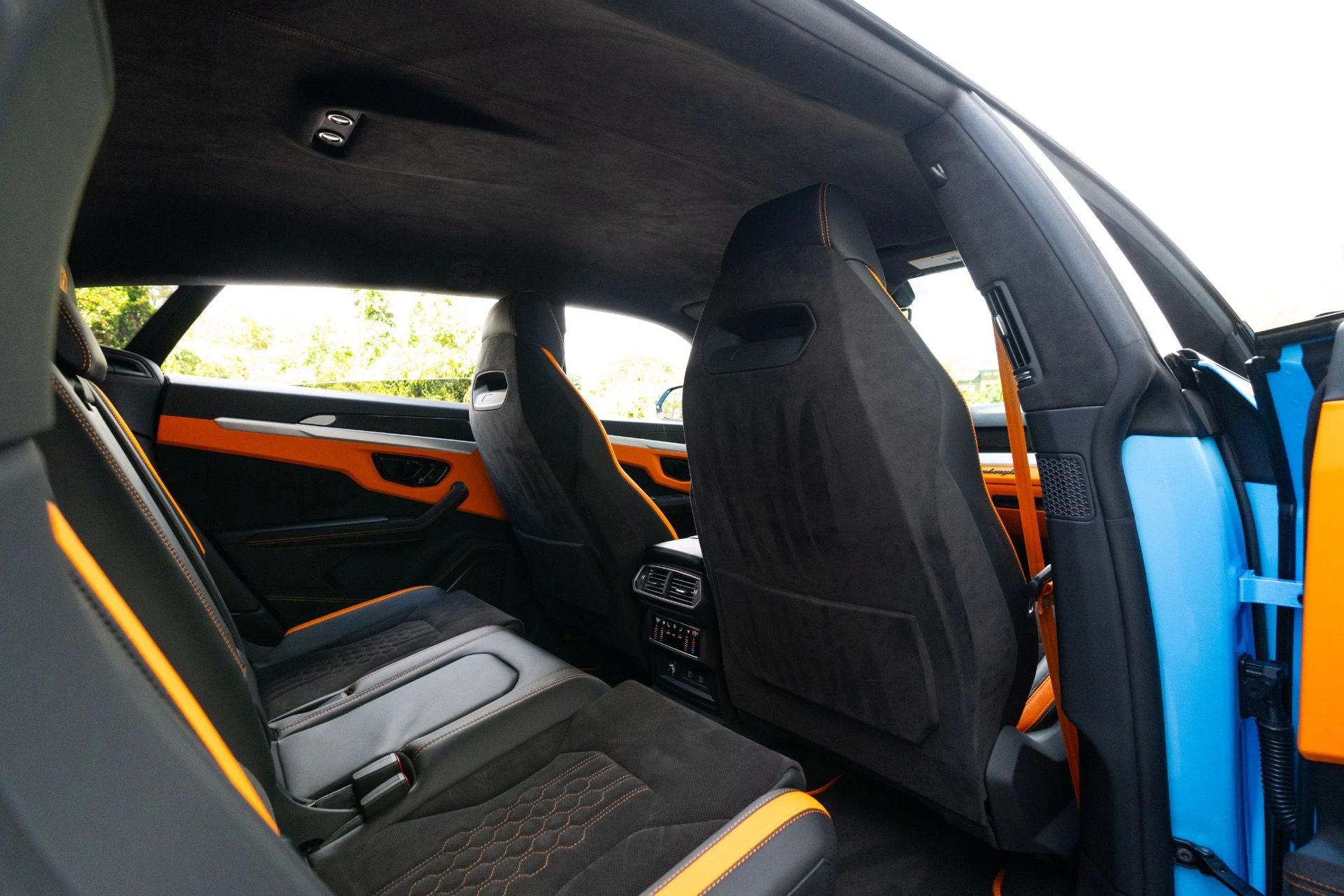 mph076_381357717_Used_2024_Lamborghini_Urus_S_1773950795_72f3e909d4