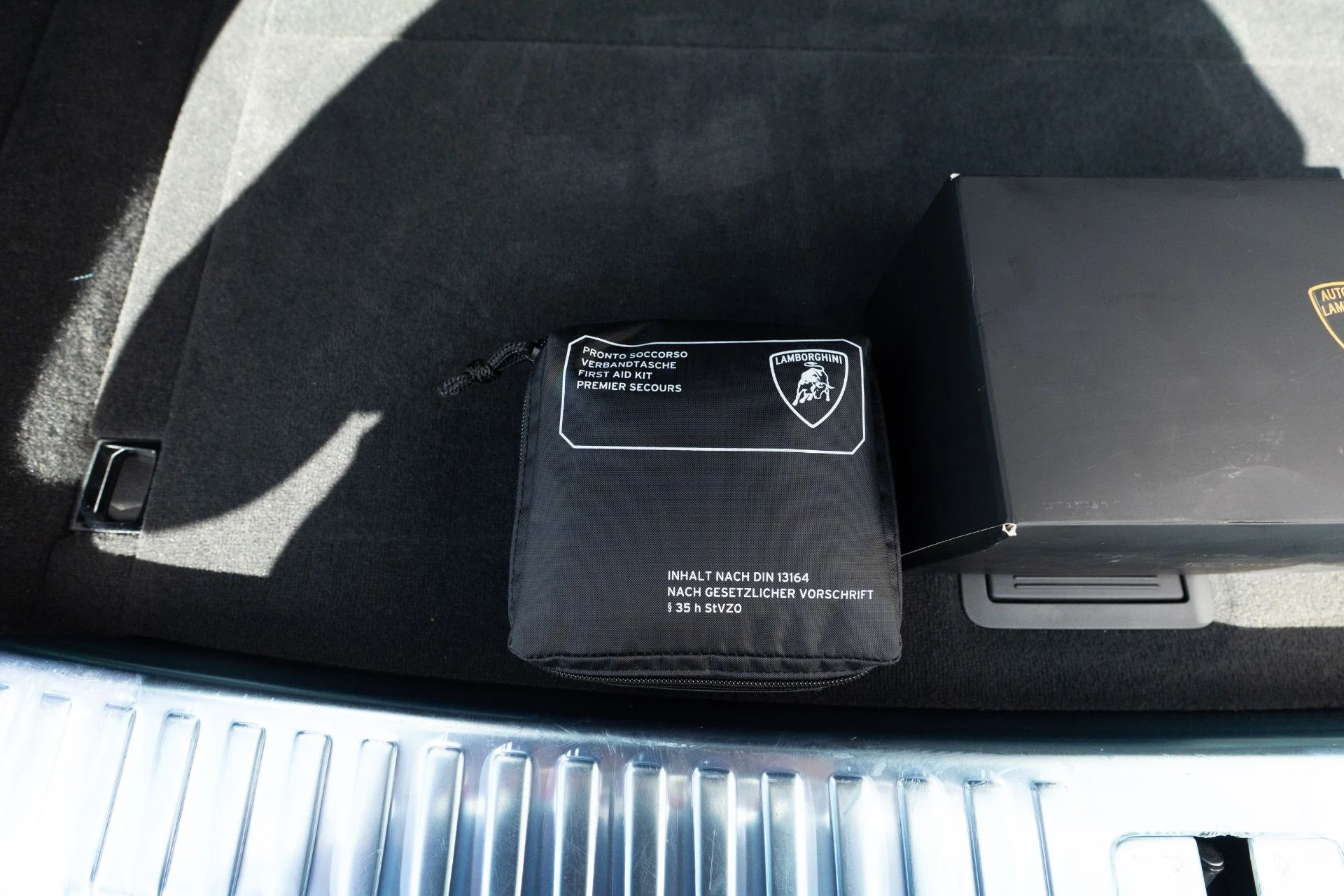 mph076_3839218058_Used_2023_Lamborghini_Urus_S_1771018680_0436d66943