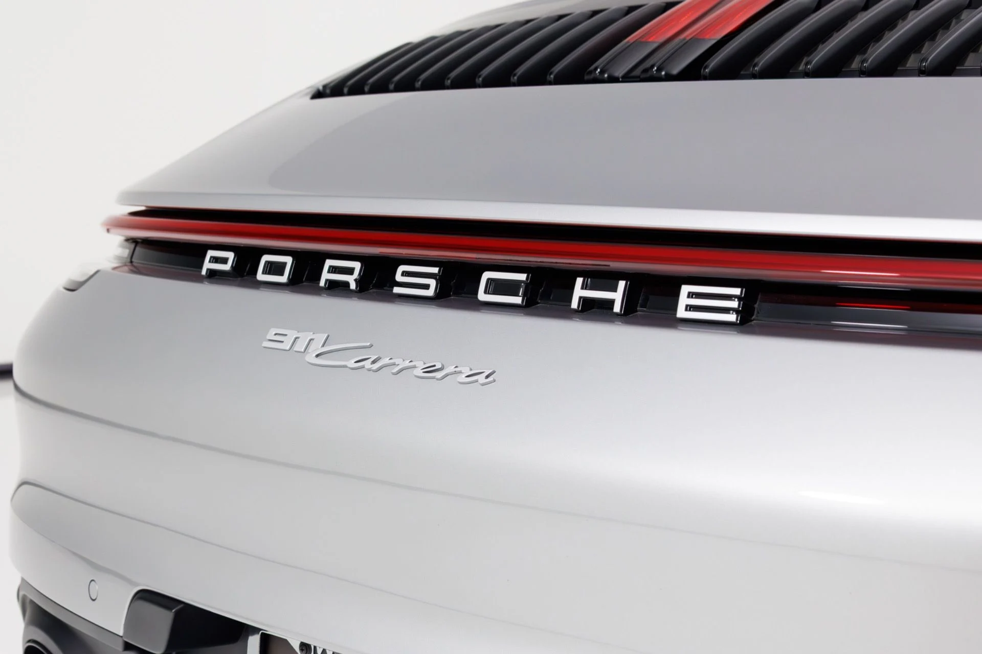 mph076_3850635863_Used_2022_Porsche_911_Carrera_1773941203_08a051f300