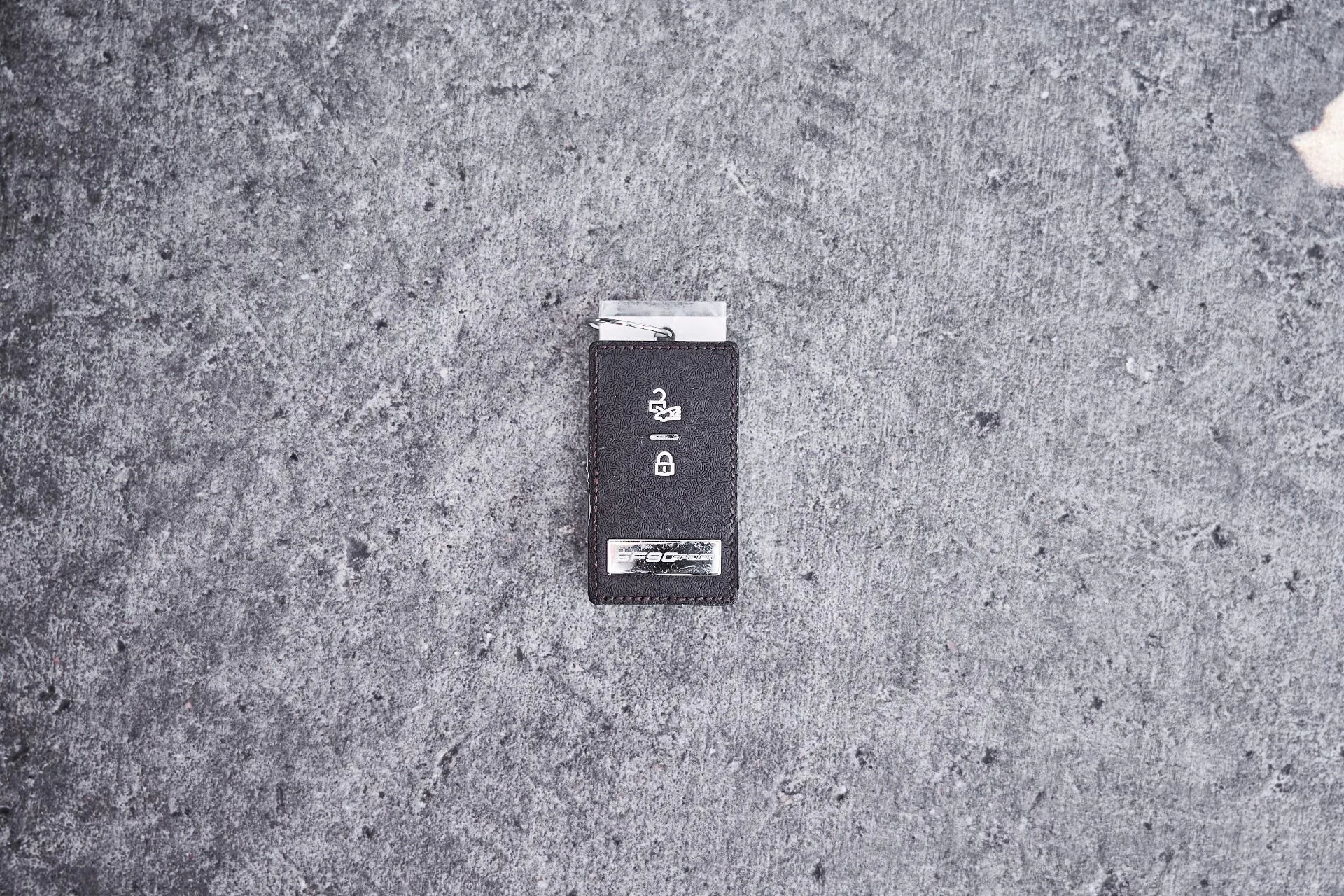 mph076_4004148984_Used_2025_Ferrari_SF_90_Spider_Base_1776296567_614143583a