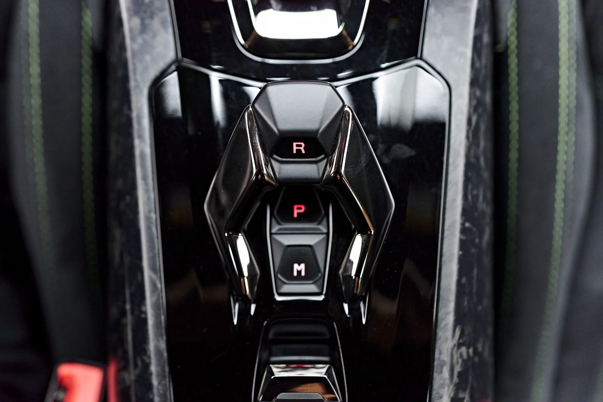mph076_4069432936_Used_2019_Lamborghini_Huracan_Performante_1757626115_9d9be29c48
