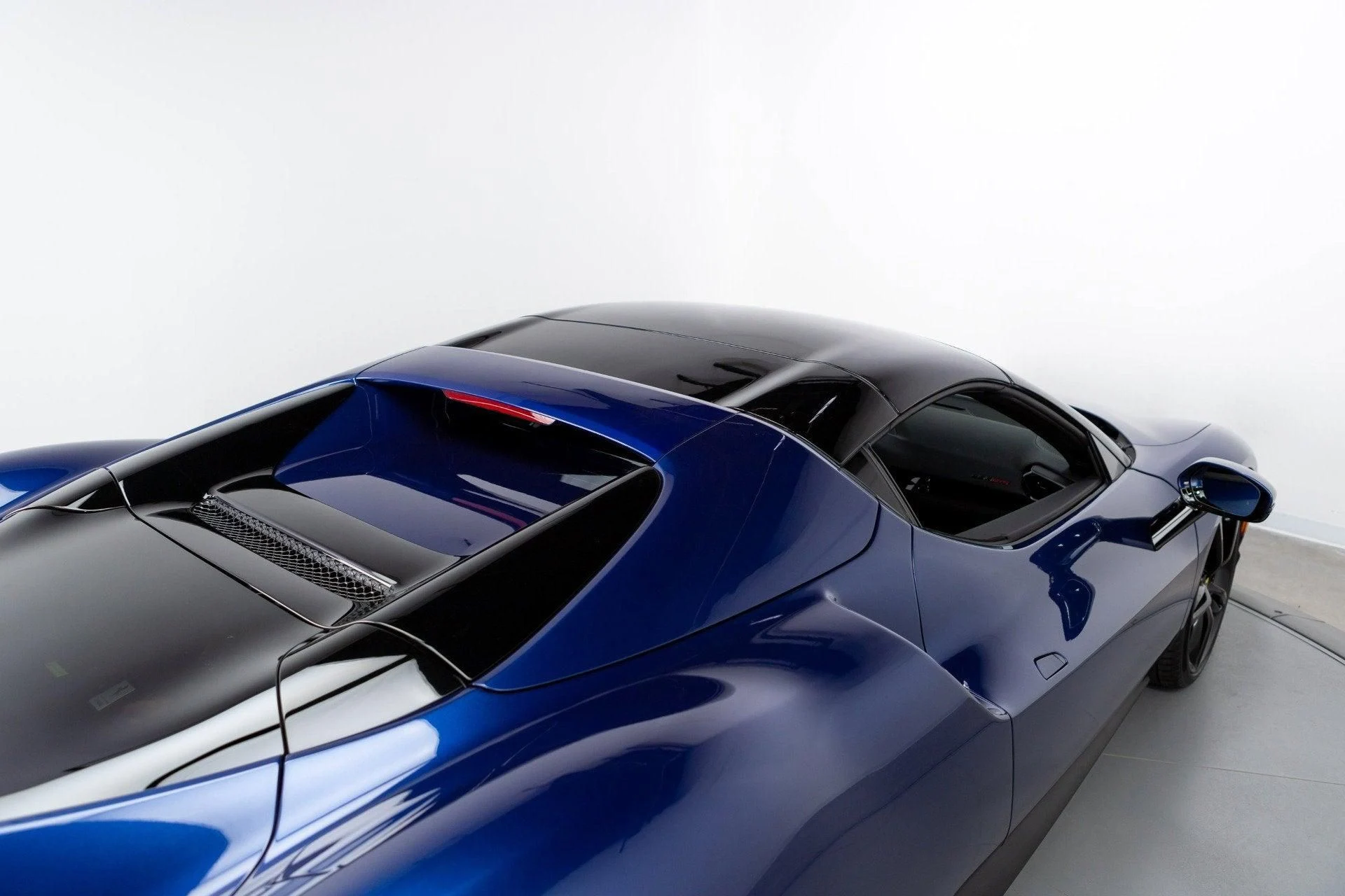 mph076_408394581_Used_2023_Ferrari_296_GTS_1777368583_d5d98808bb