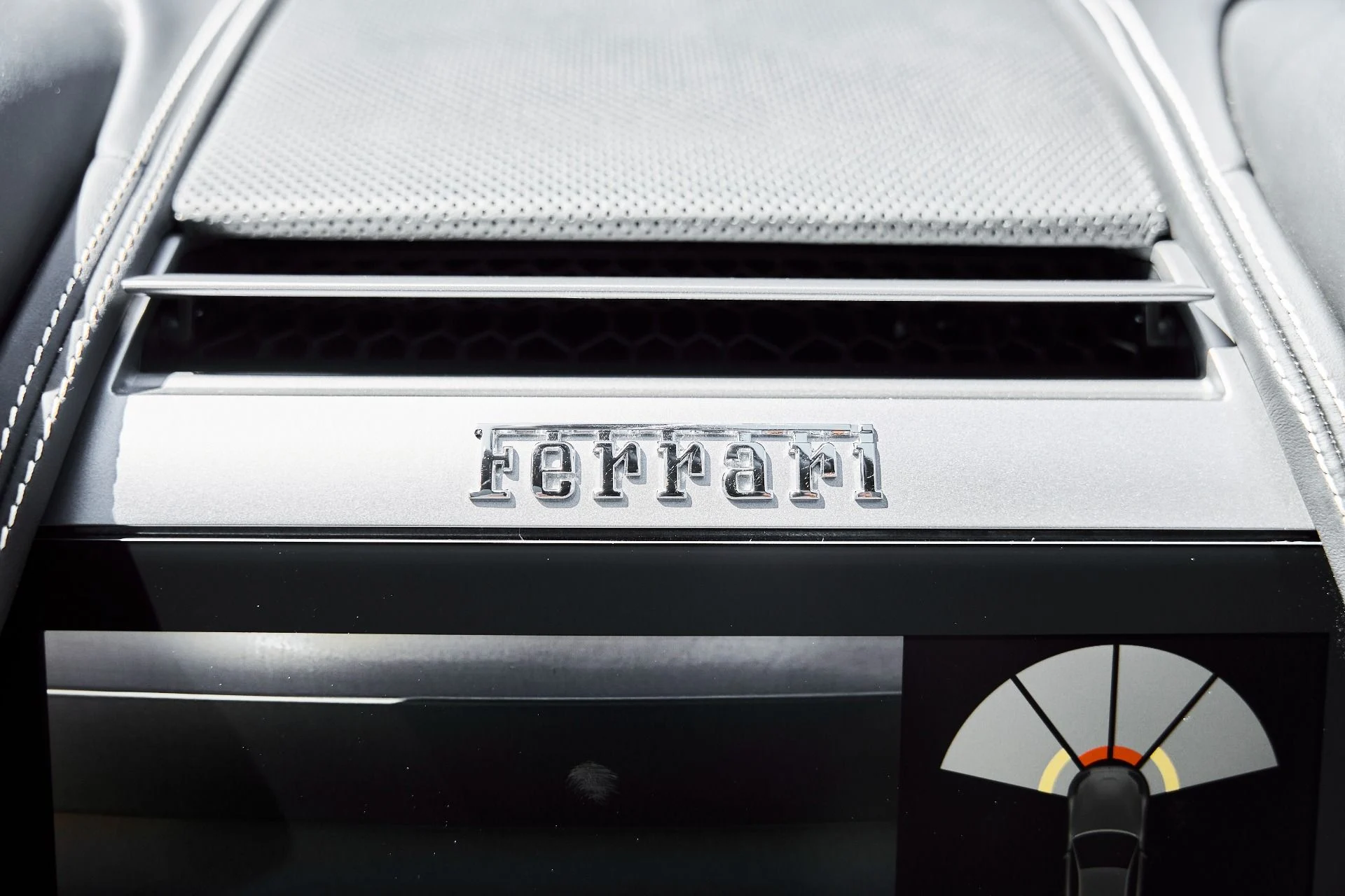 mph076_4127507137_Used_2018_Ferrari_GTC_4_Lusso_V12_1775612130_47765179dd