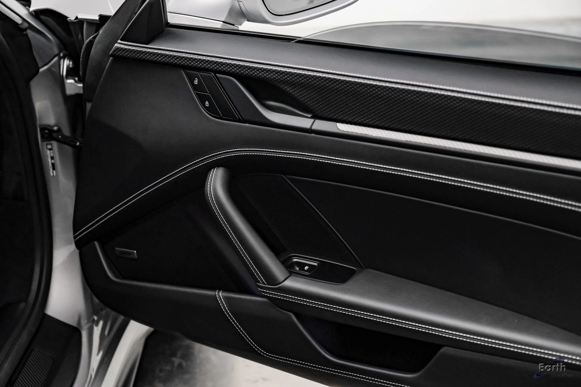 mph076_4136995803_bf639129f125446a549a296558663e87x_add4d2bcfd