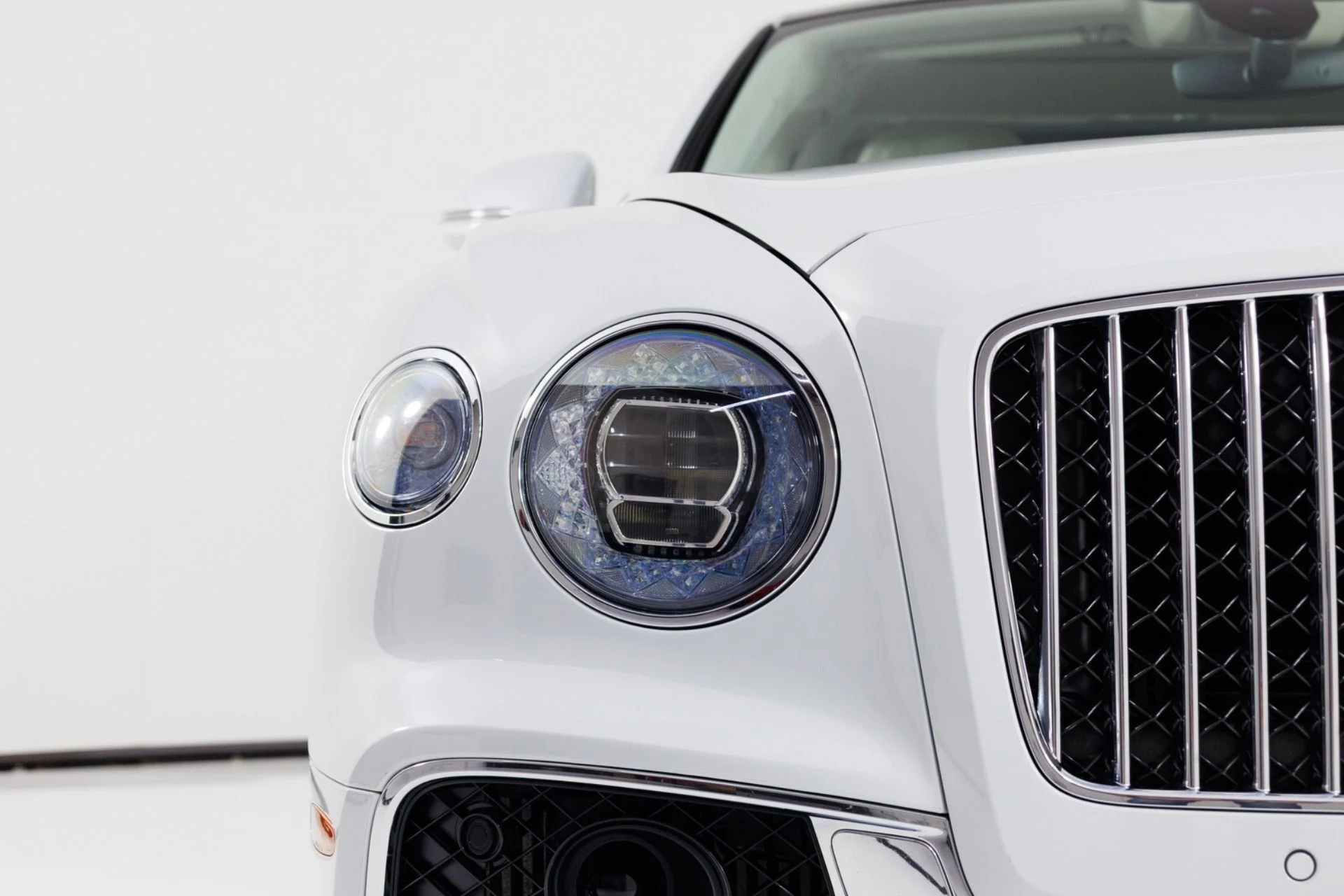 mph076_413841068_Used_2020_Bentley_Flying_Spur_W12_1776899571_bde3b3cb1a