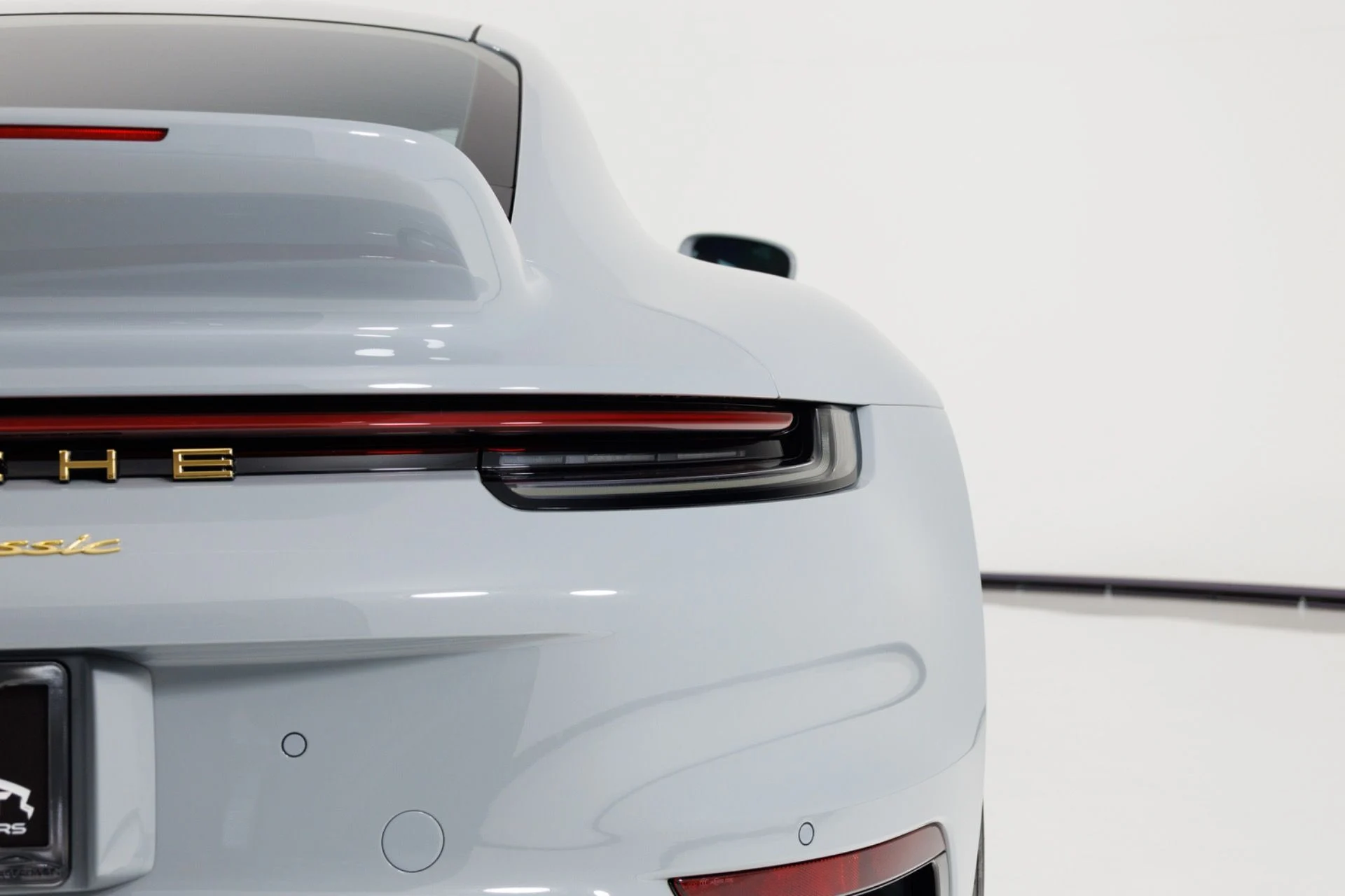 mph076_48911769_Used_2023_Porsche_911_Sport_Classic_1775497660_a90079cf23