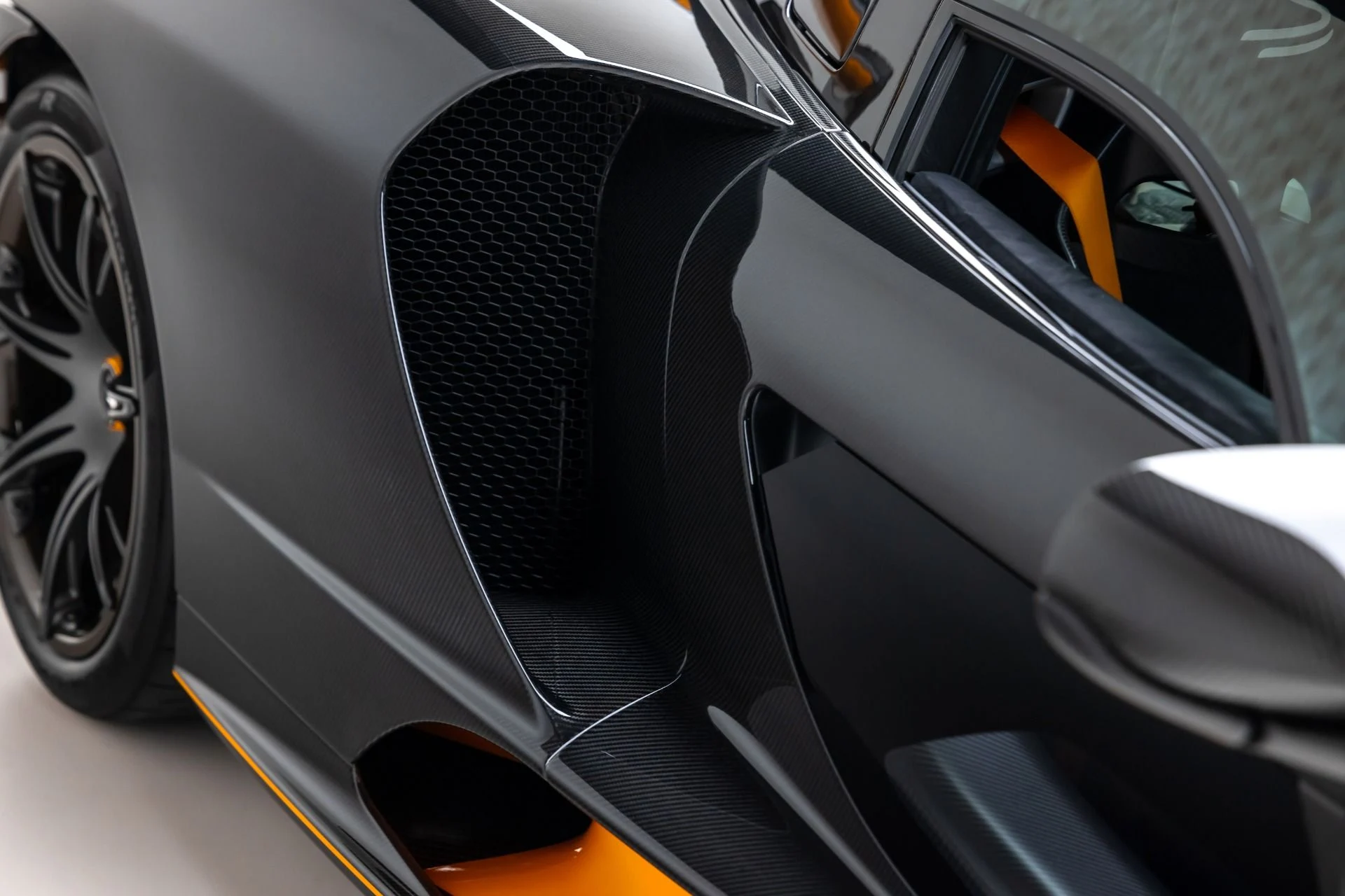 mph076_525120895_13122_p77_l_fc8d3305d1