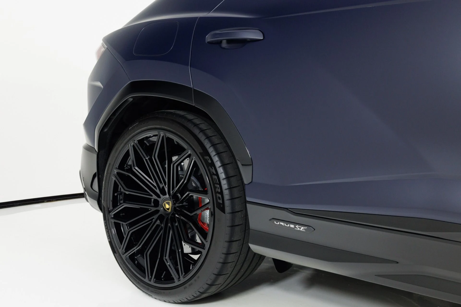 mph076_545700546_Used_2025_Lamborghini_Urus_SE_1779304724_0648512138