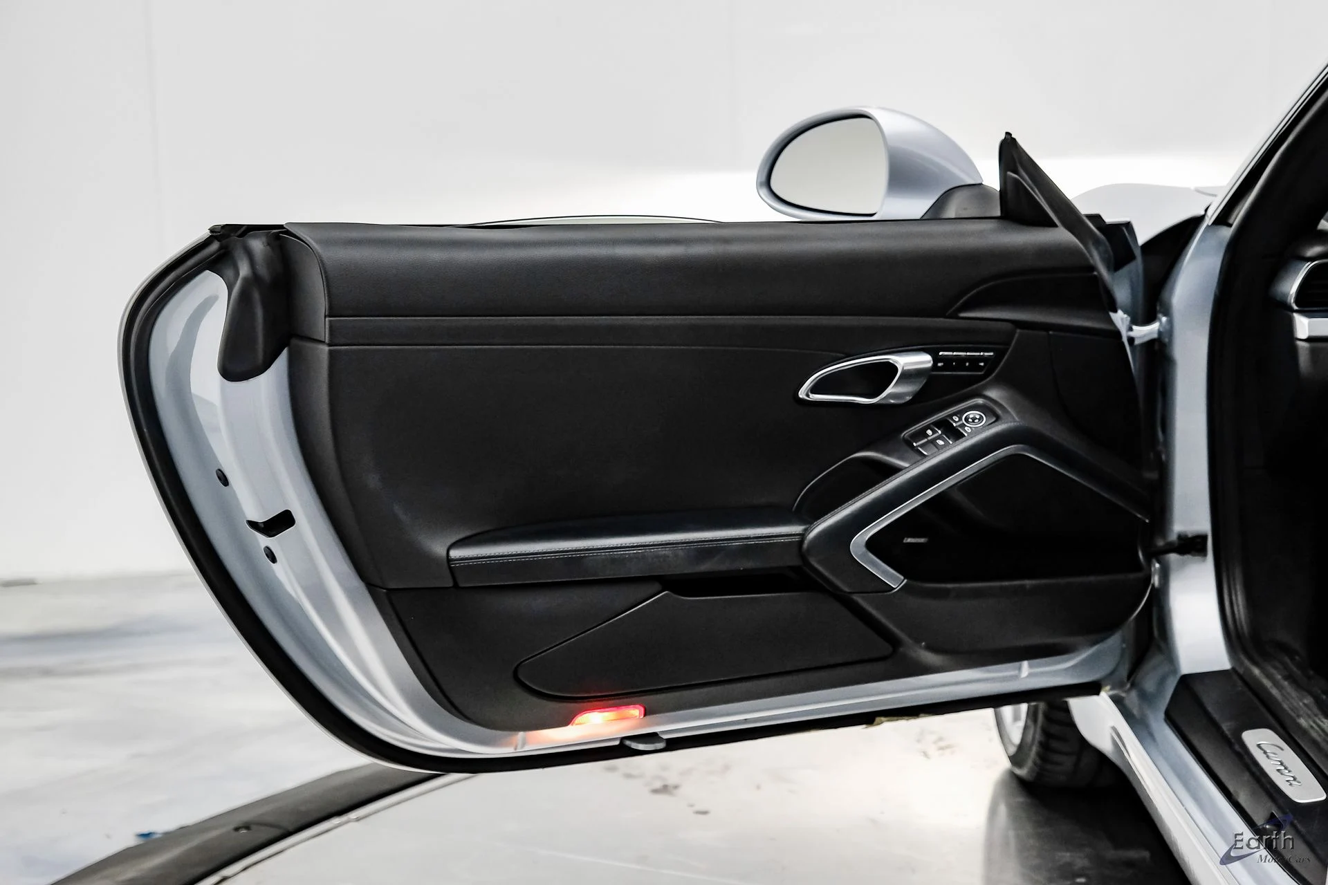 mph076_694991263_410926f8a87f28b75844481e08ba2417x_972ef98379