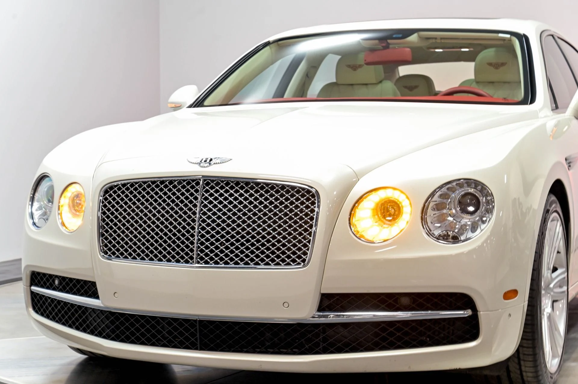 mph076_705475929_Used_2016_Bentley_Flying_Spur_W12_1781281099_bde966c366
