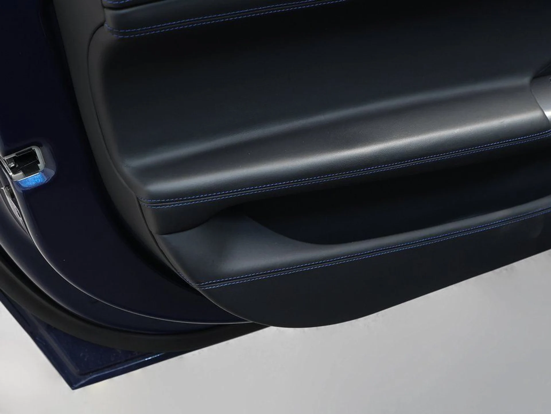 mph076_846089179_77_4b48490bec