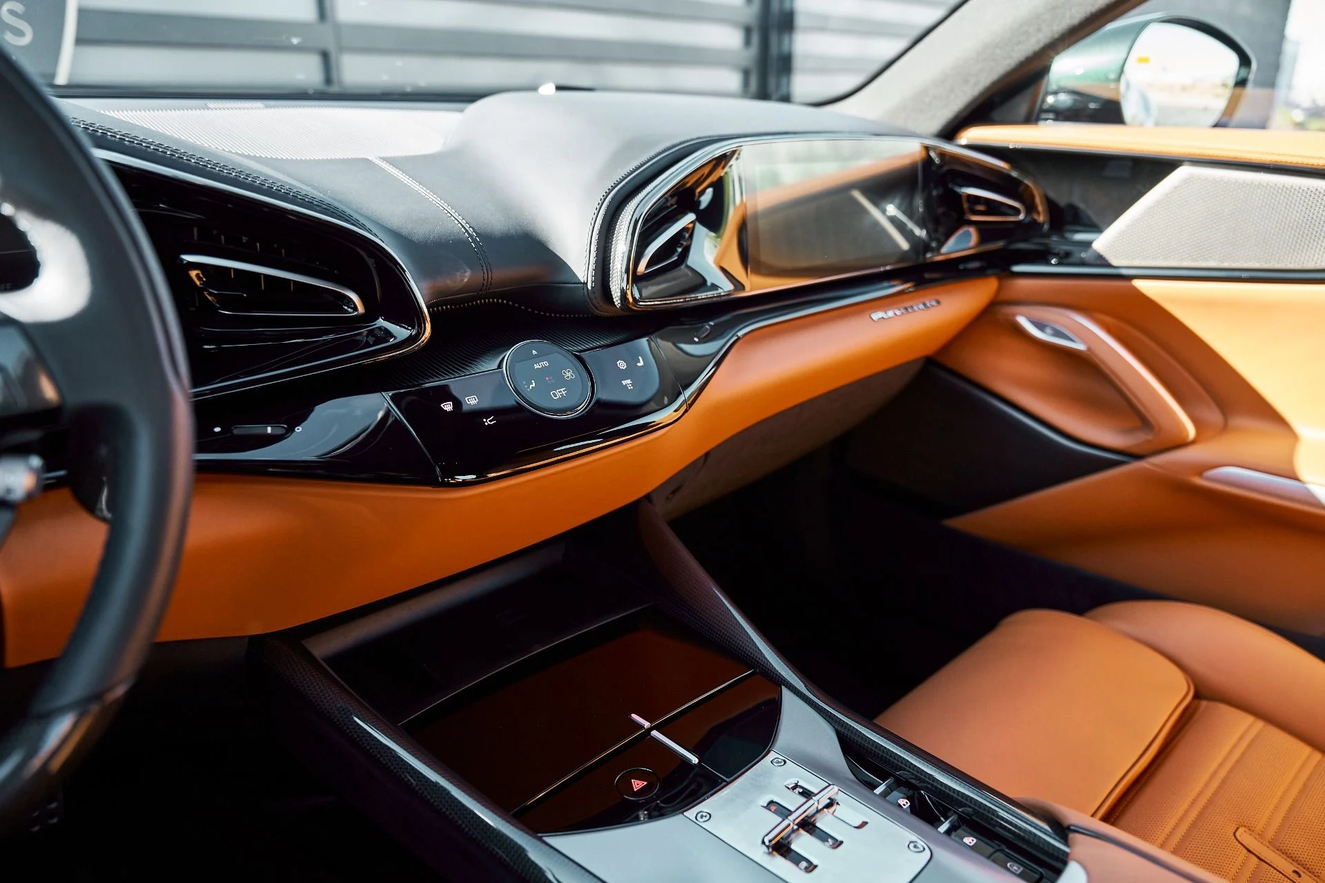 mph077_1029769631_Used_2026_Ferrari_Purosangue_1771462162_c0c44c19b4