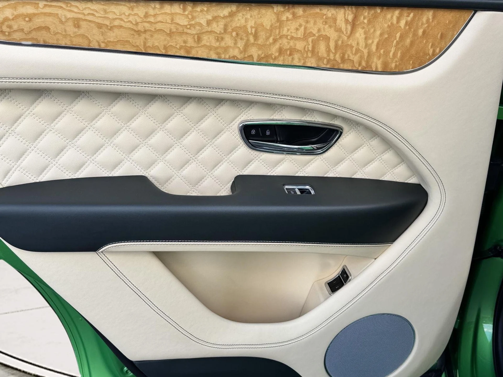 mph077_1031522961_f6e206ac39c6f670cb2eb0c06f0b1ccf_c4126fad69