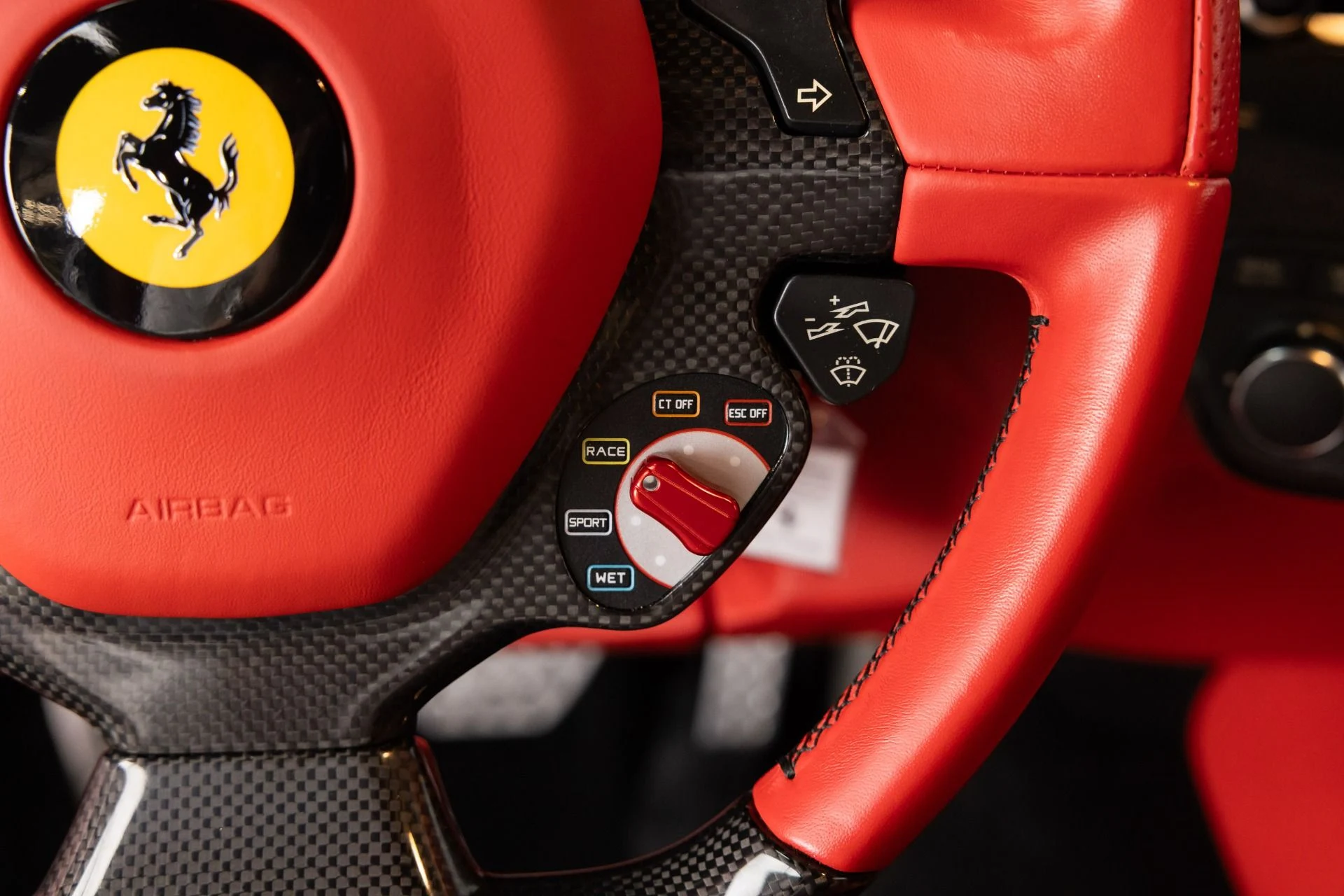 mph077_1054714251_Used_2014_Ferrari_F12berlinetta_1784559579_24cceb7d94