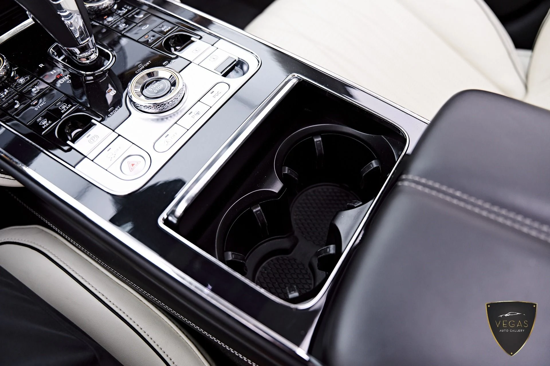 mph077_1084157896_Used_2022_Bentley_Flying_Spur_V8_1782495115_5bcad04de7