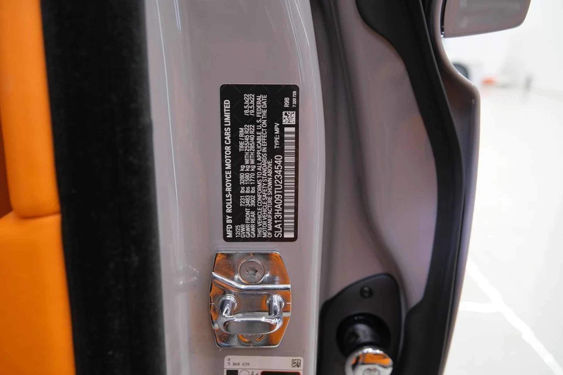 mph077_112528051_8d5b14dfe150efc9d2d09f3b1cda2369_48f751ad2d