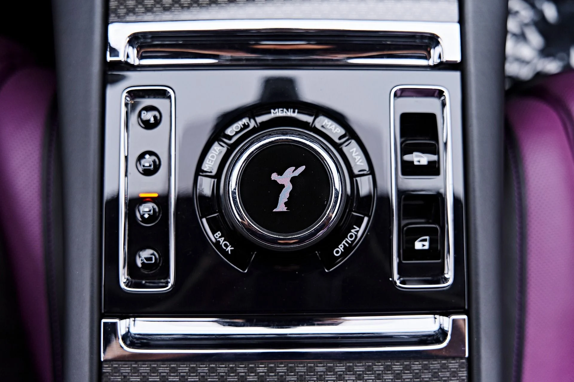 mph077_1126876431_Used_2022_Rolls_Royce_Ghost_Black_Badge_1787709415_93564c1541