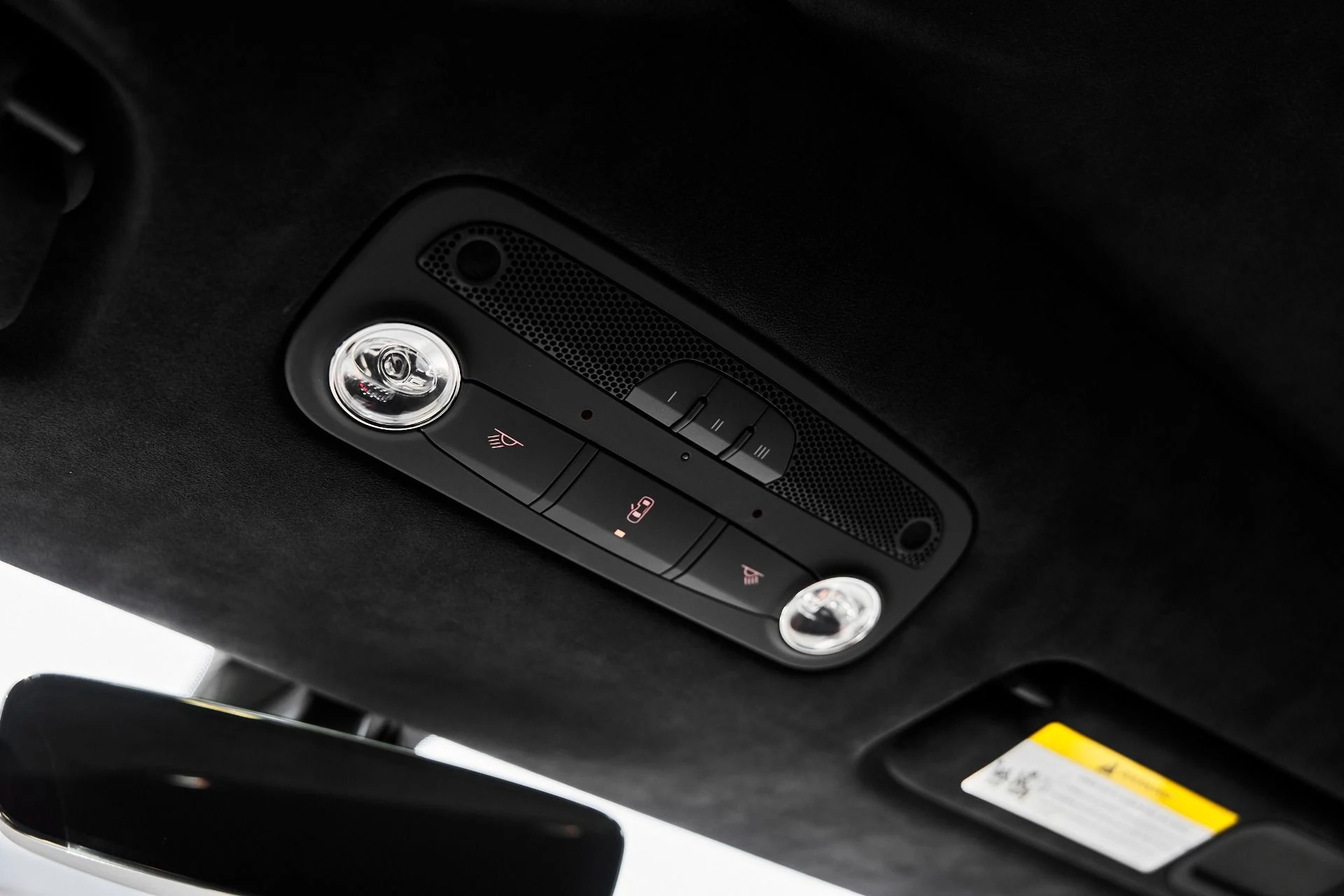 mph077_1144756609_Used_2023_Lamborghini_Huracan_Sterrato_Base_1776823518_efe18d0723