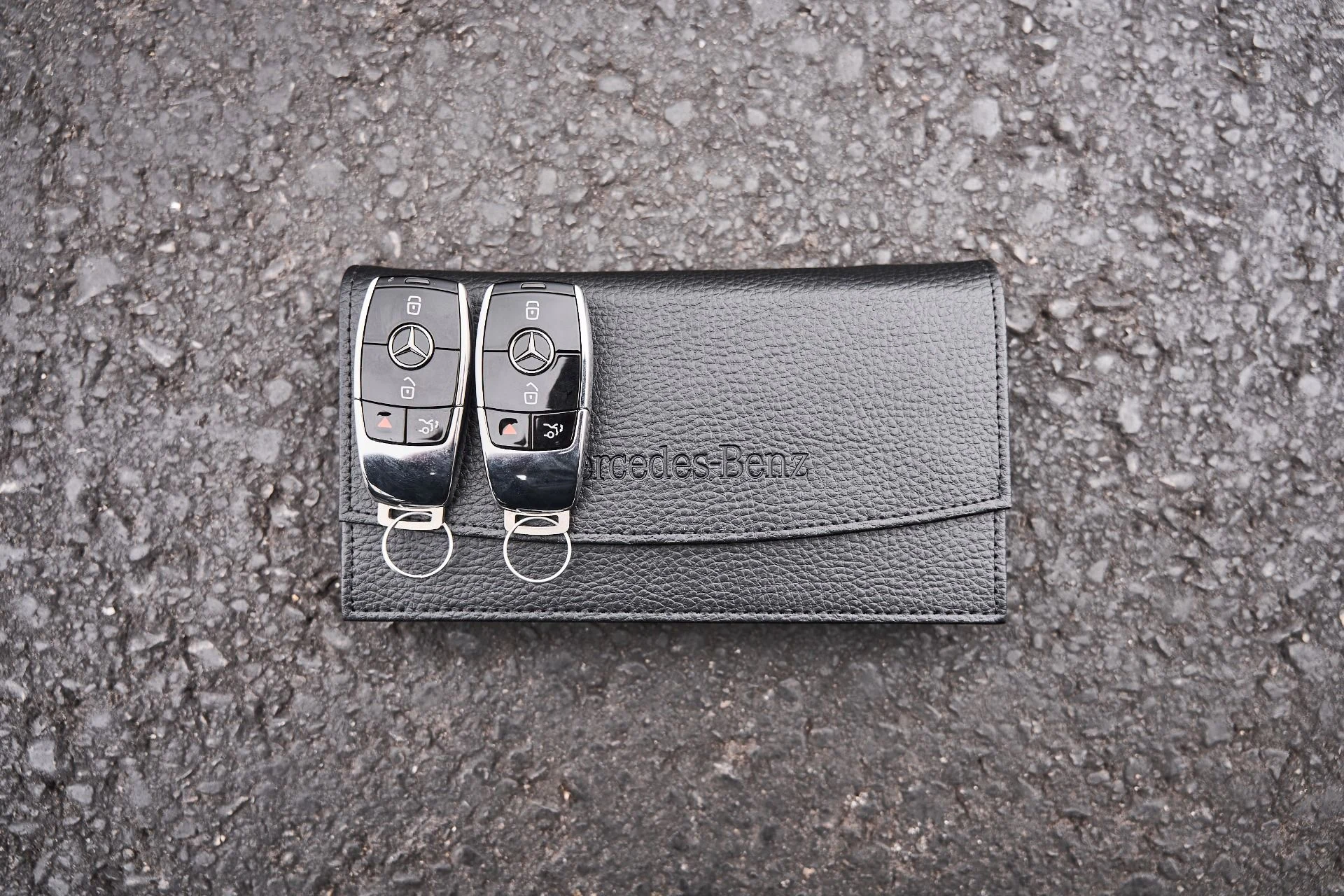 mph077_1203164533_Used_2026_Mercedes_Benz_GLS_Maybach_GLS_600_1777160327_46595967b0