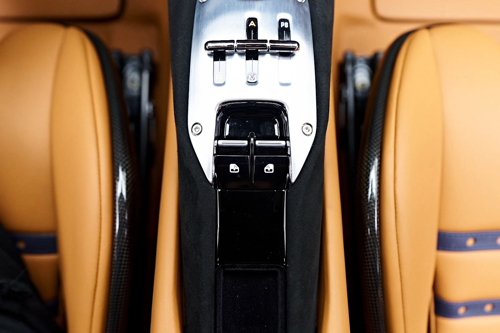mph077_1214215165_Used_2023_Ferrari_296_GTB_1745028669_81c41597de