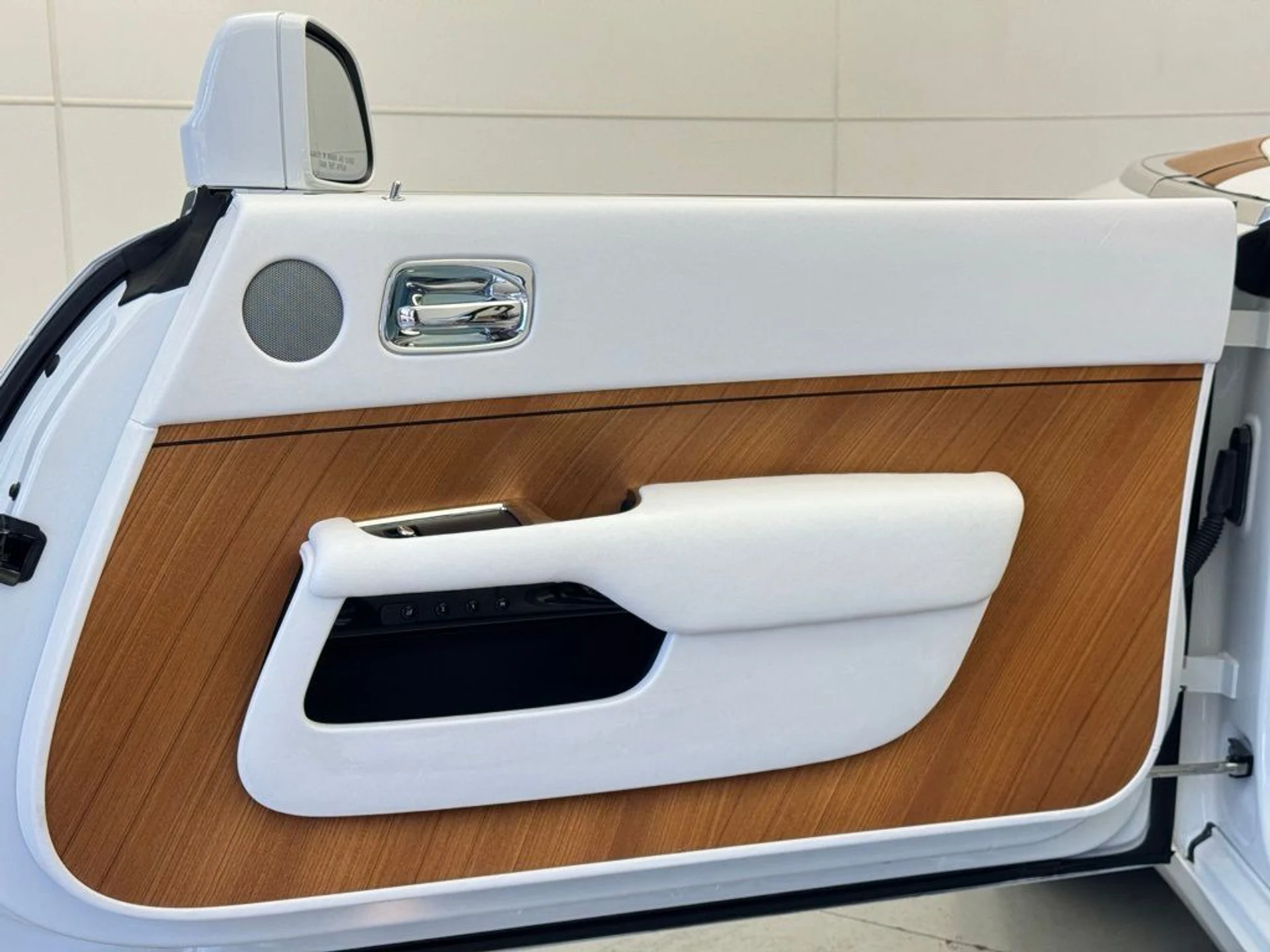 mph077_1226333045_hql9o44774hpo8n78cx566vrf448_b50e506016