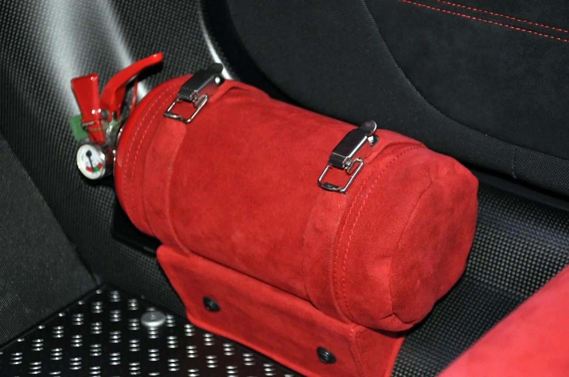 mph077_1228822754_82_p78_l_1df32bde8f