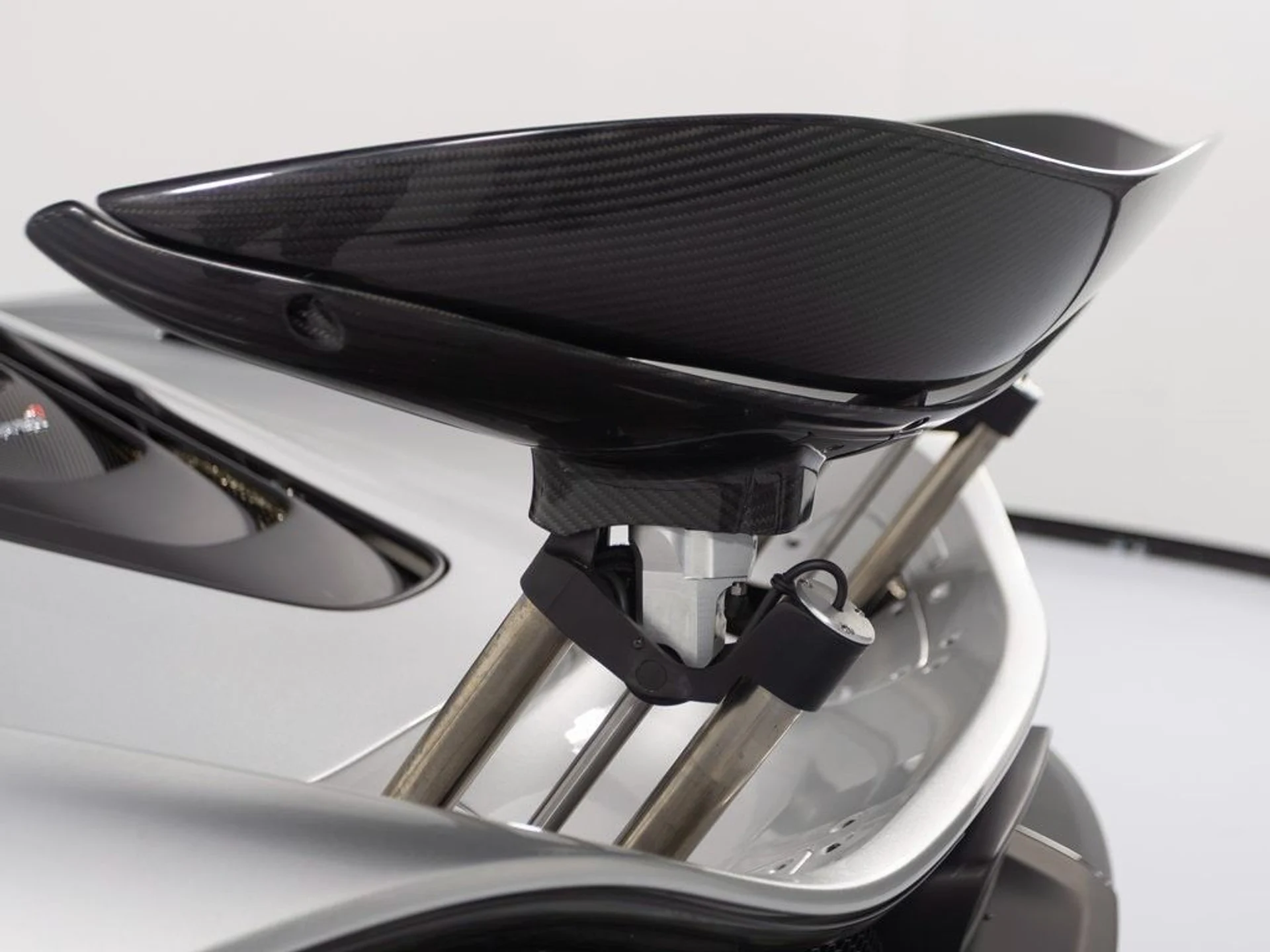 mph077_1242018316_24266258e29bf9e8dd7d9c325081519dx_3de23548a2