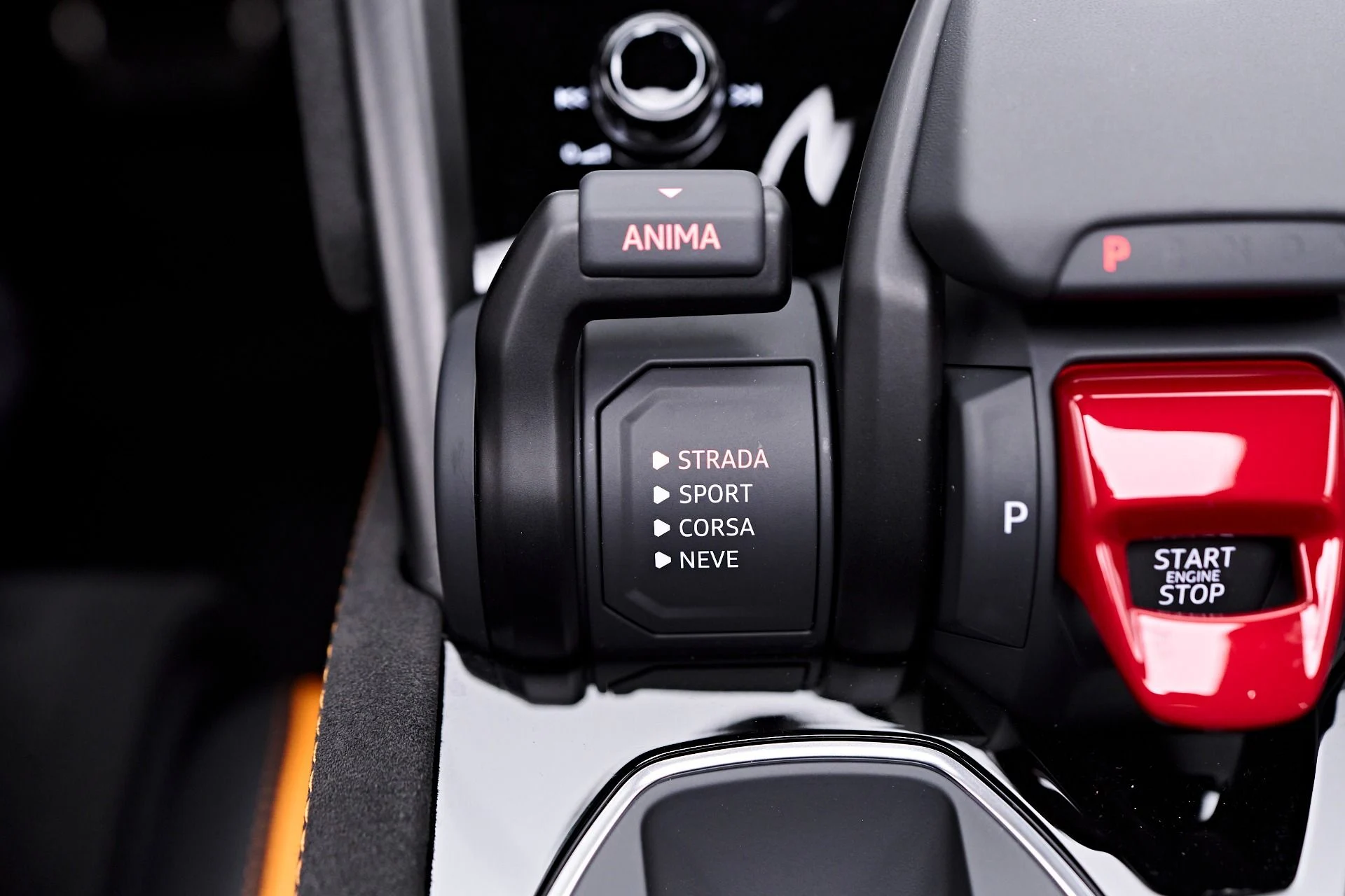 mph077_1264334663_Used_2024_Lamborghini_Urus_S_1759191721_b53ac1a71f