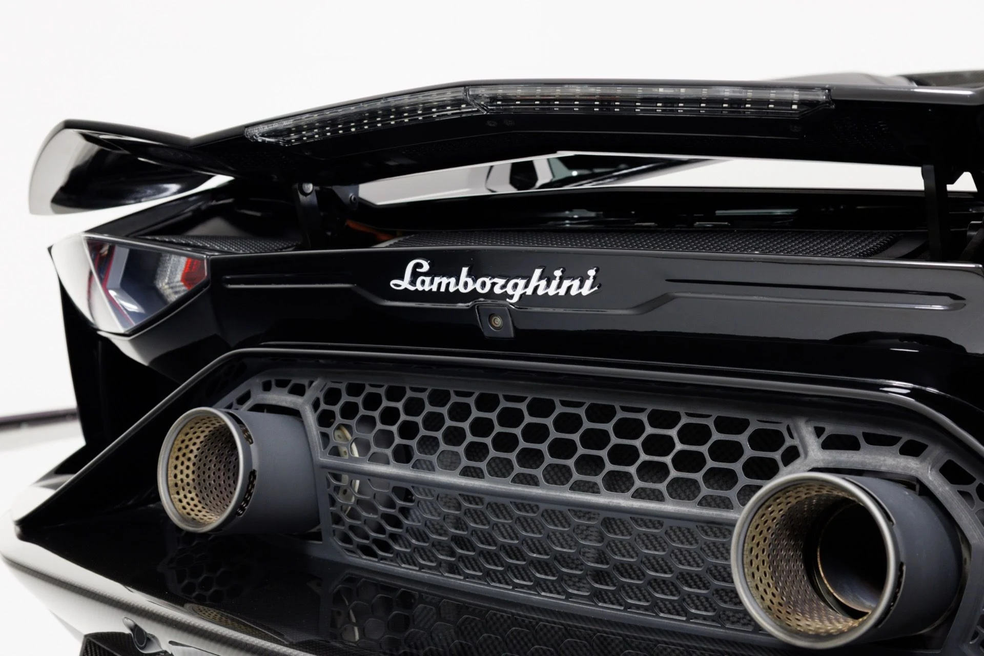 mph077_1397054870_Used_2022_Lamborghini_Aventador_LP_780_4_Ultimae_Roadster_1793224005_4d3bae983f