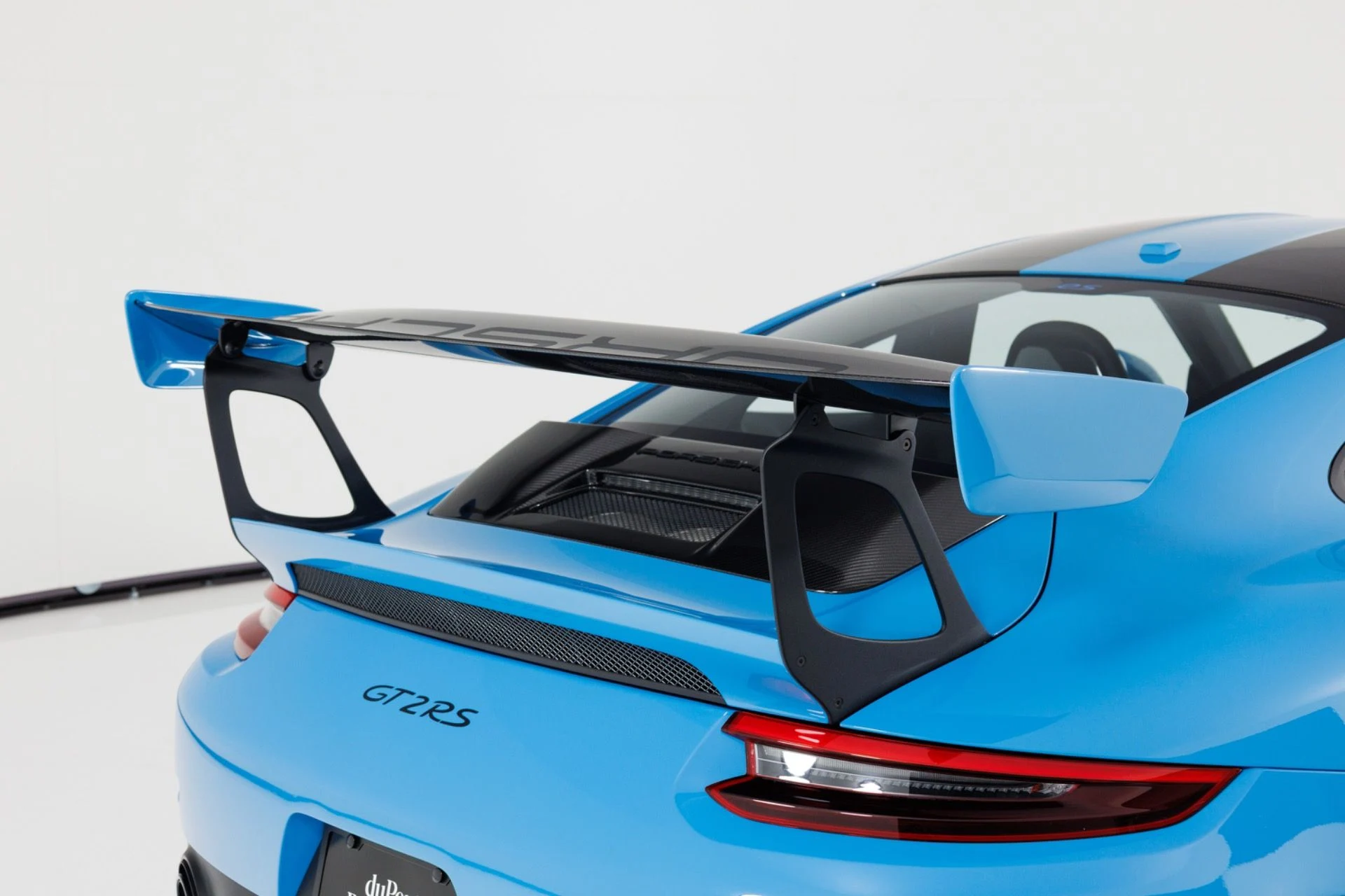 mph077_1421420090_Used_2019_Porsche_911_GT_2_RS_1792013927_8e8dd0cbbd