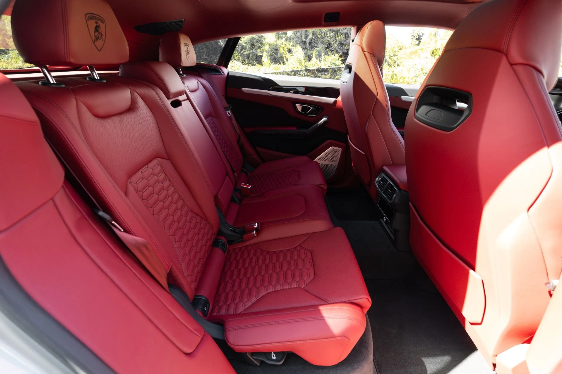 mph077_1543901919_Used_2022_Lamborghini_Urus_1770690392_2bdfedce14