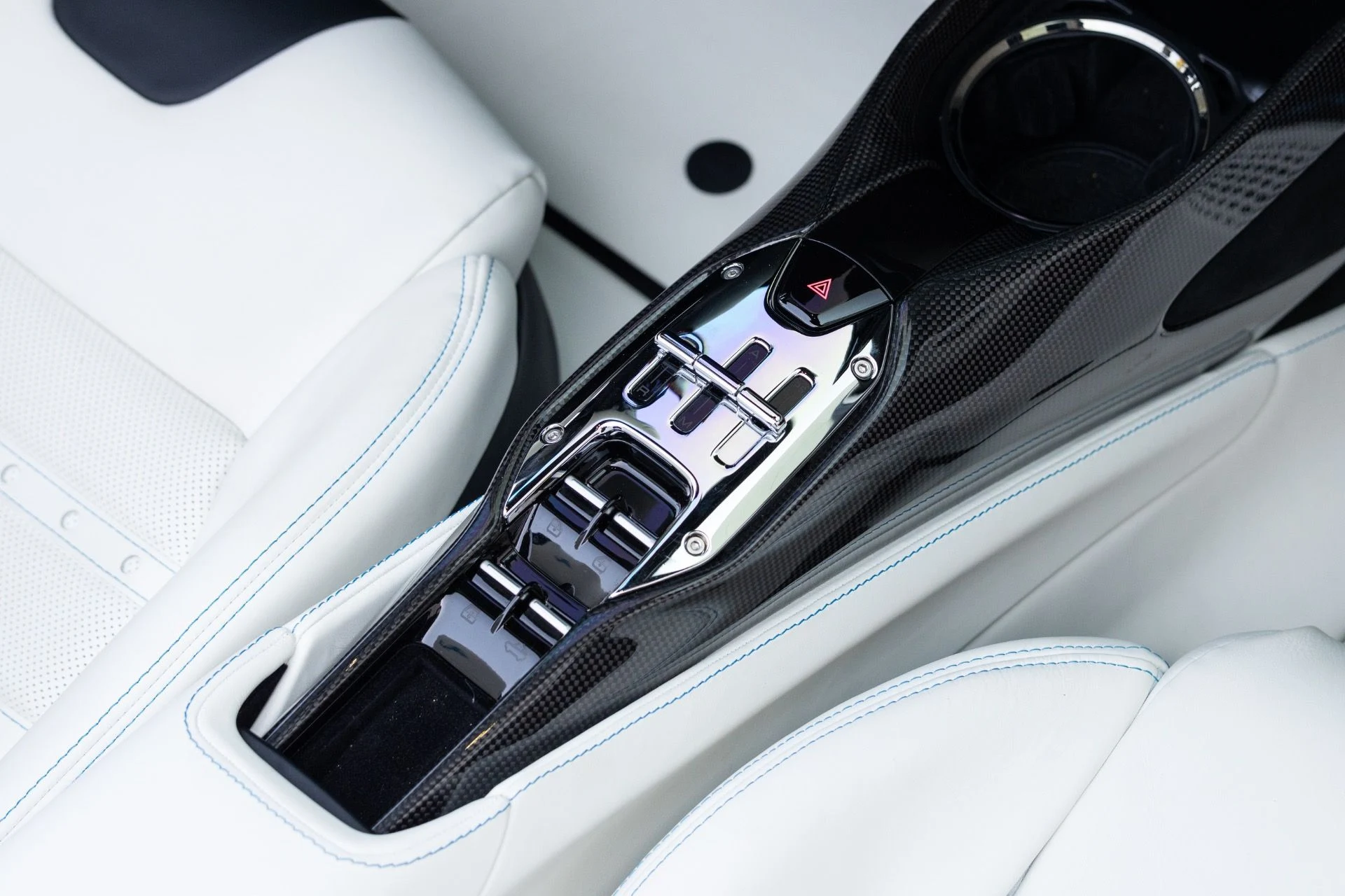 mph077_1548913100_Used_2024_Ferrari_SF_90_Spider_1774456743_ed005b2a57