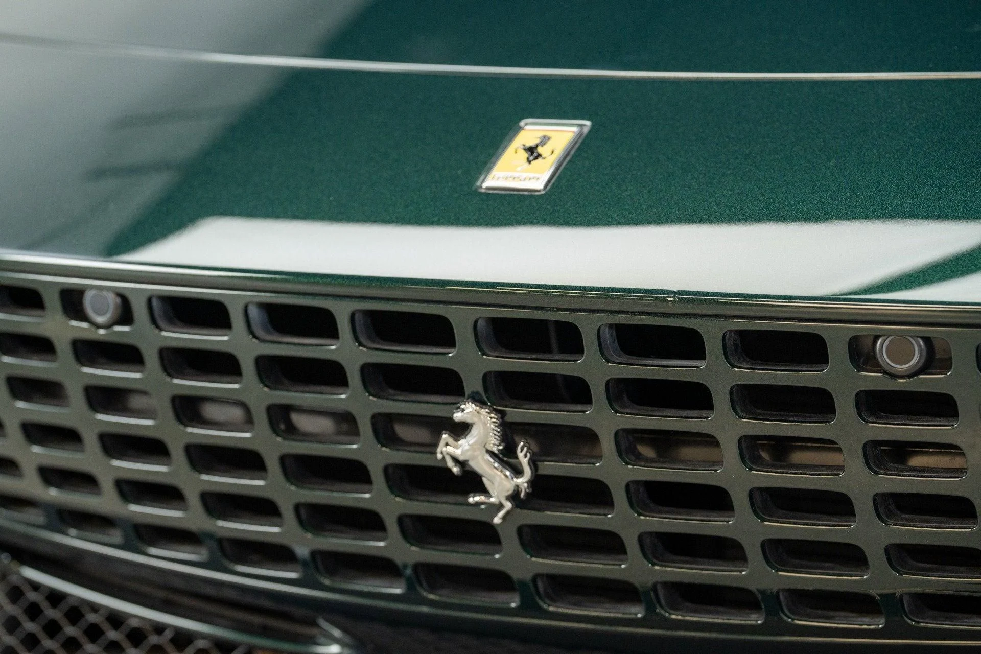 mph077_1567477309_Used_2022_Ferrari_Roma_1777382914_6097e97479