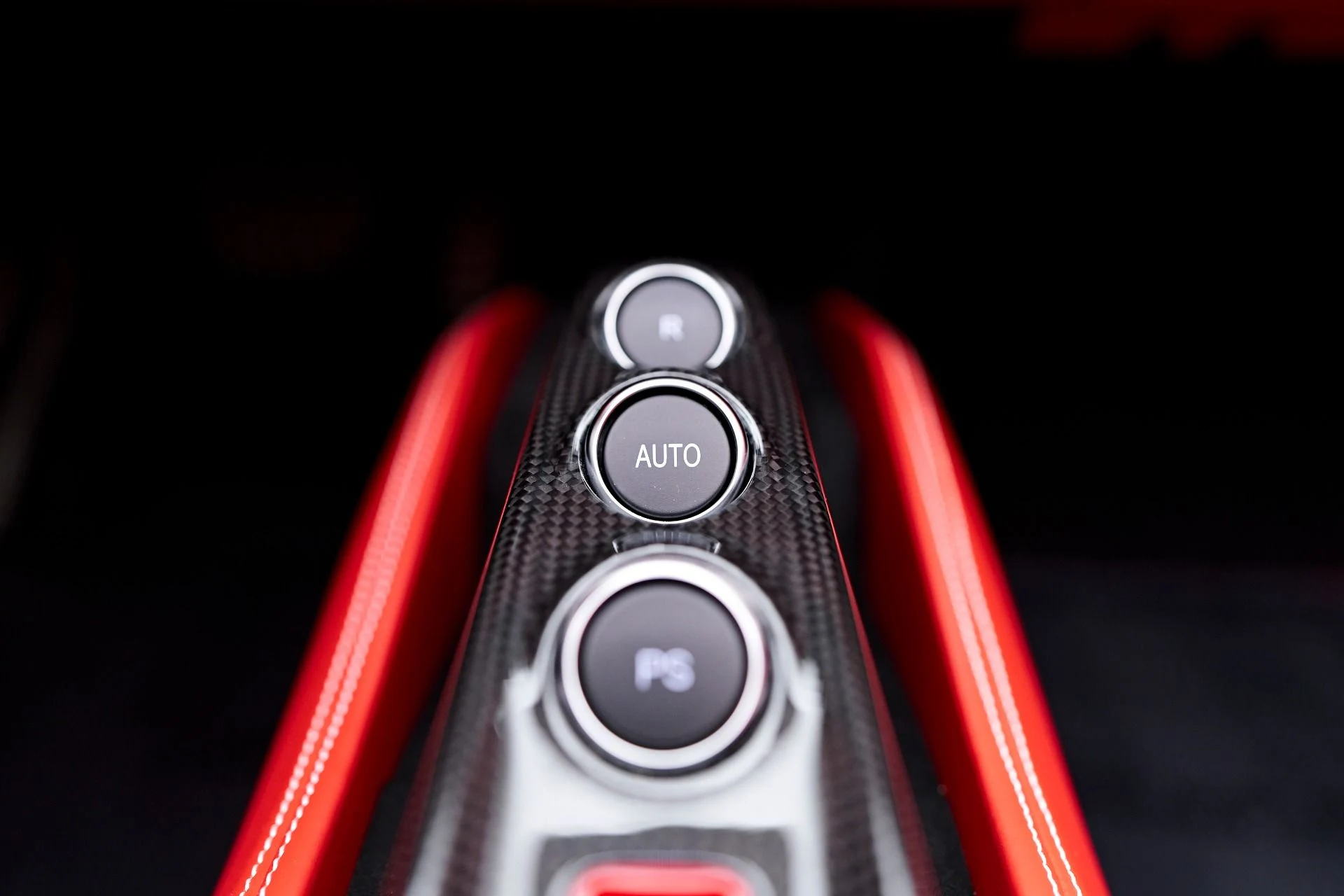 mph077_1663506427_Used_2023_Ferrari_F8_Spider_Base_1753926765_86f08fa998