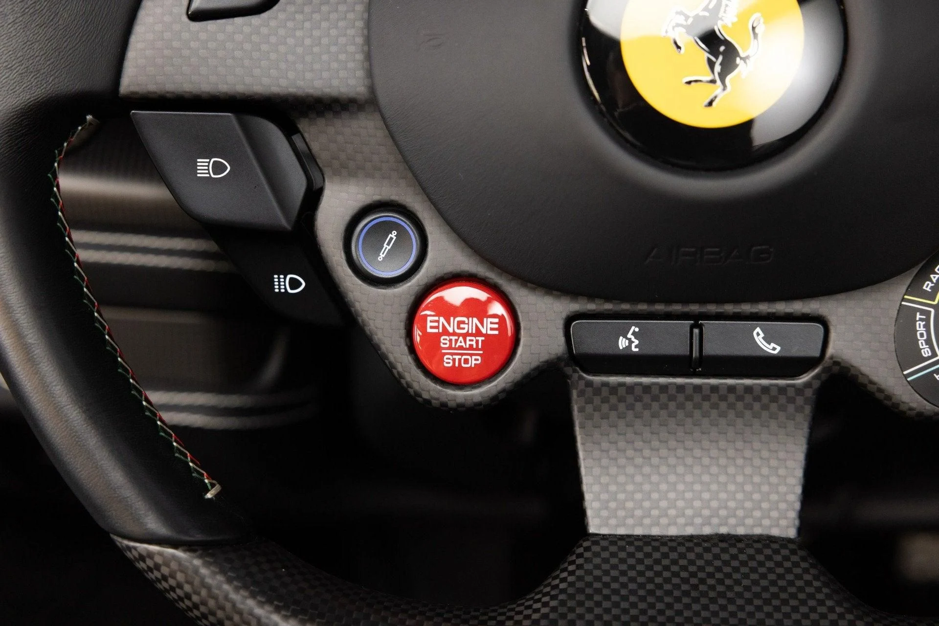 mph077_1667519375_Used_2022_Ferrari_F8_Spider_1789652730_4b8dbd18b9