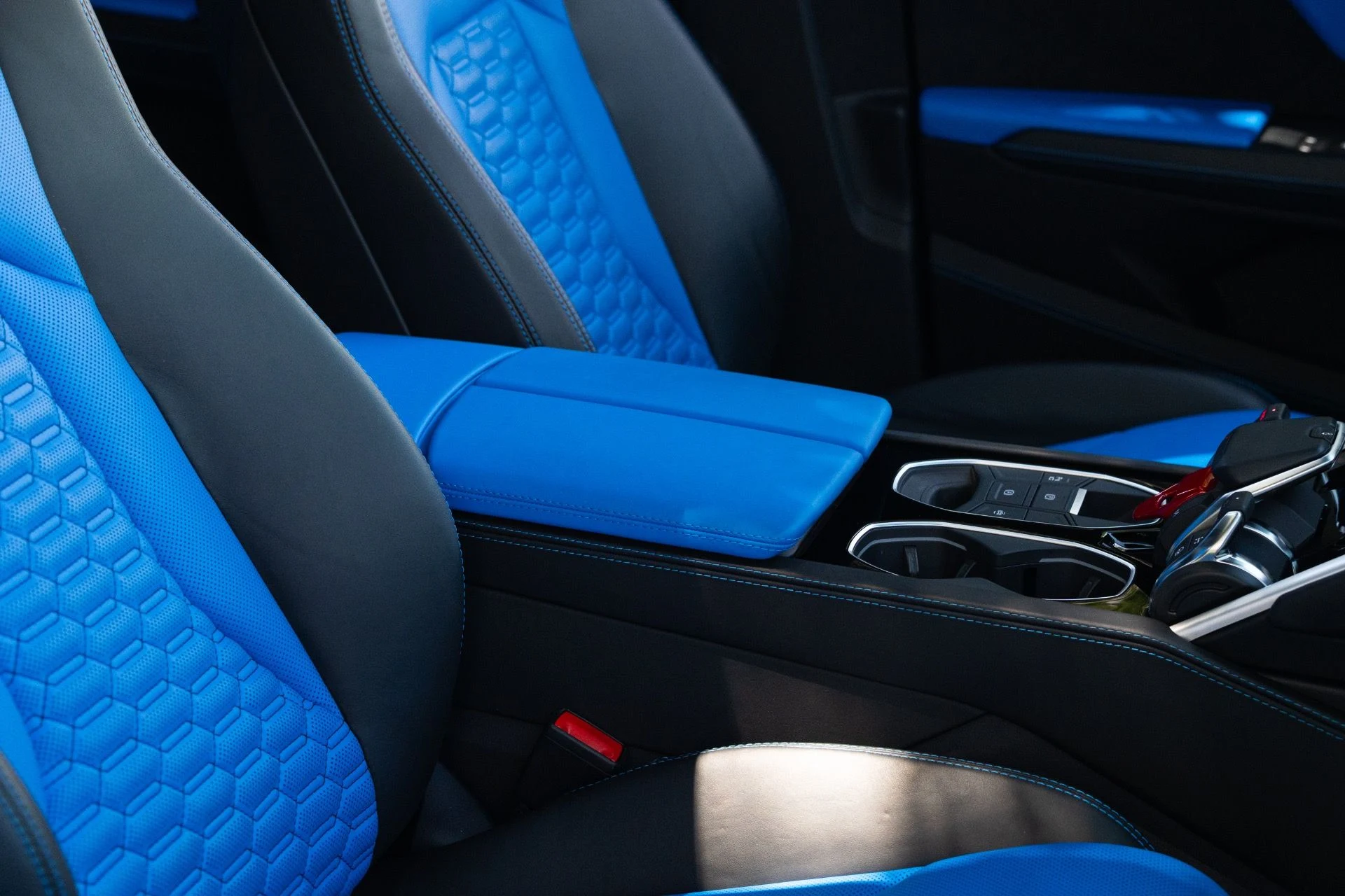 mph077_1675760959_Used_2019_Lamborghini_Urus_1781242066_c54fd7be5d