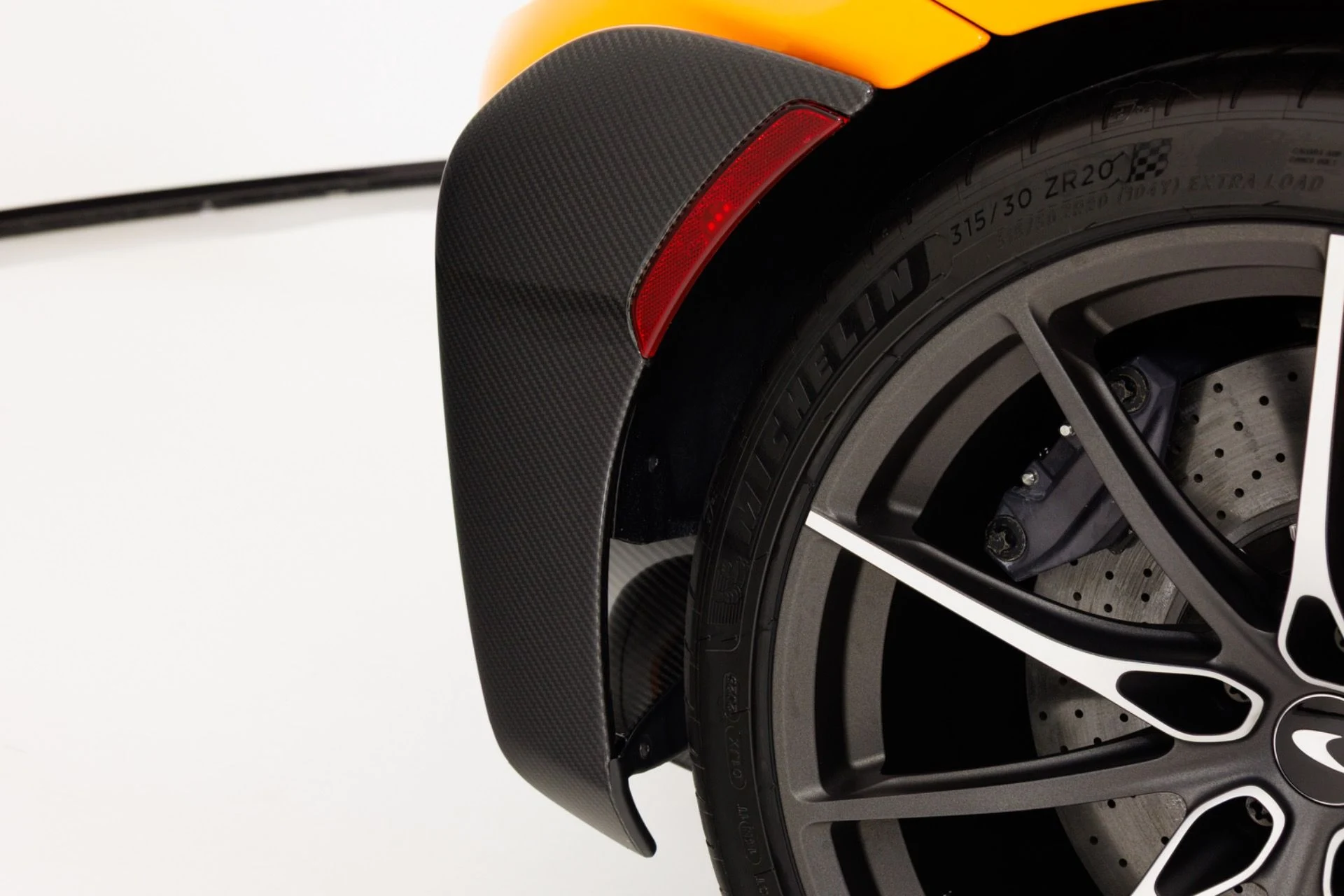 mph077_17139531_Used_2021_Mc_Laren_765_LT_1790963861_094fa61ced