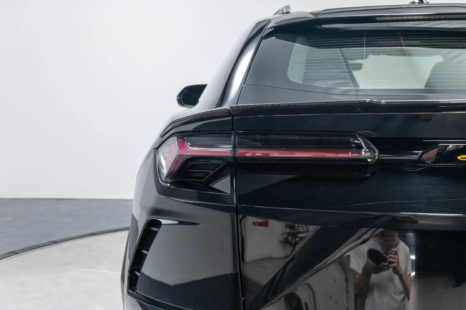 mph077_1757252465_Used_2019_Lamborghini_Urus_1786985122_b6acf13cca