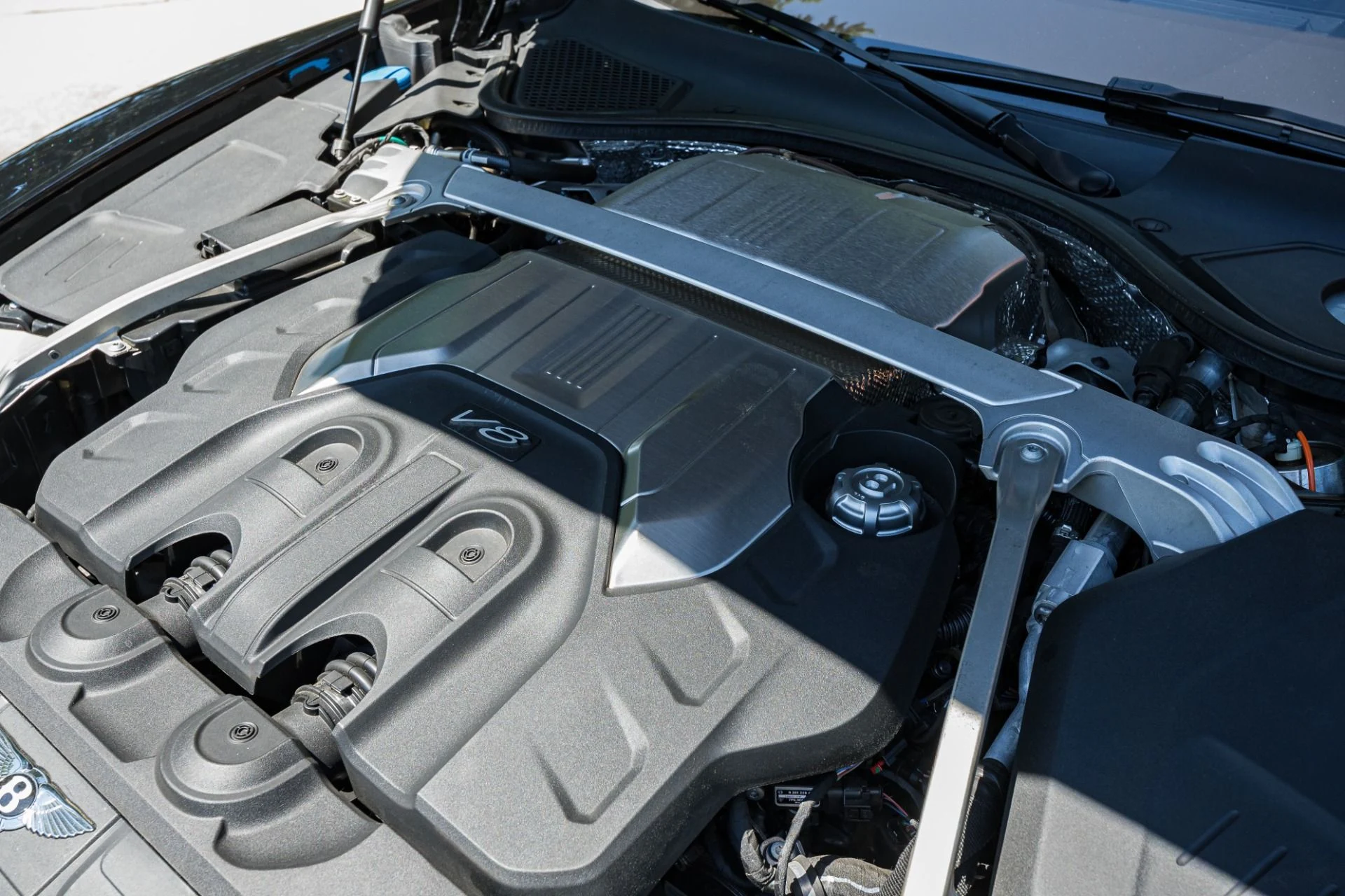 mph077_1792992142_Used_2020_Bentley_Continental_GTC_V8_1779124881_9267371e20