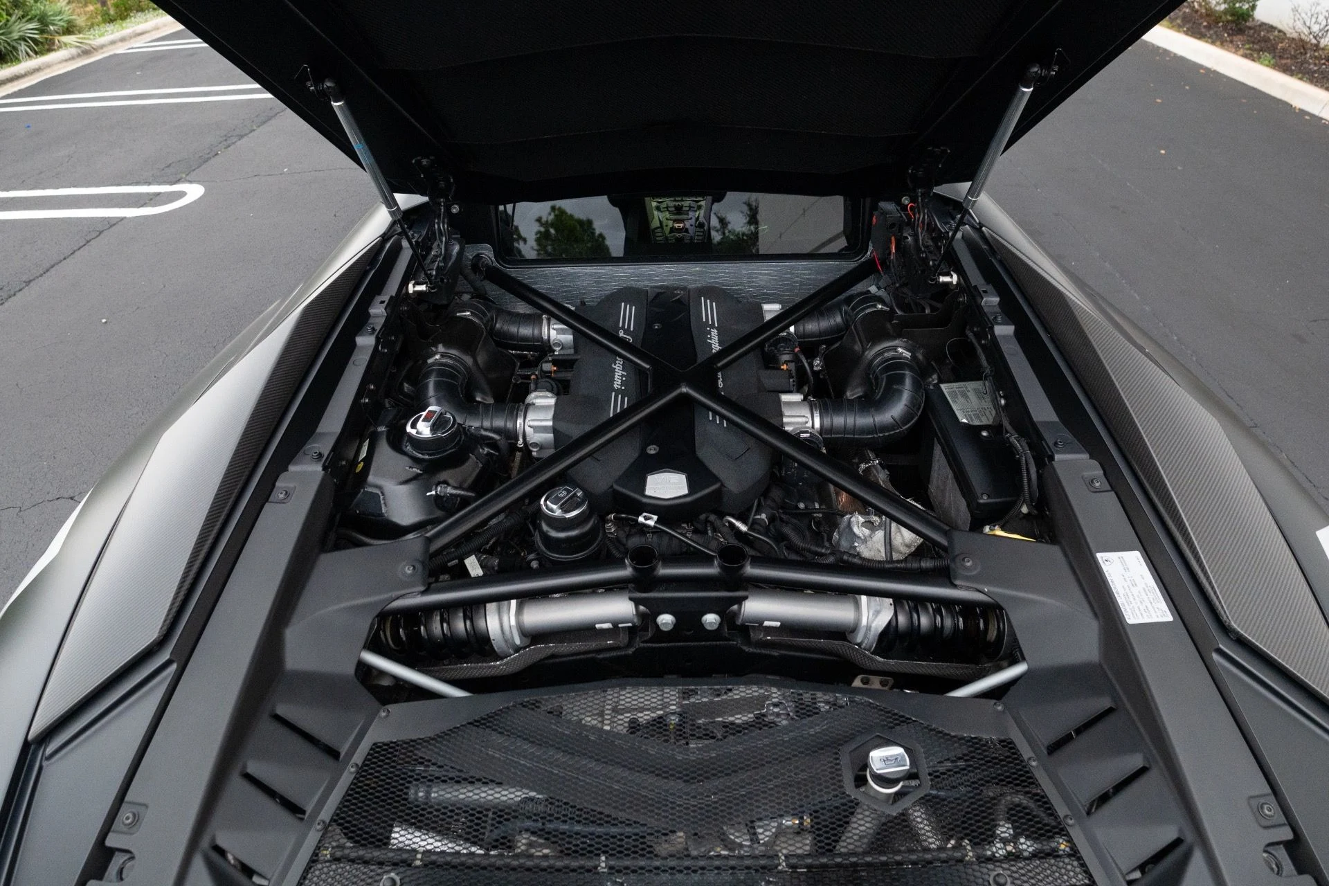 mph077_1901769145_Used_2016_Lamborghini_Aventador_LP_750_4_SV_1768279839_c6fe7128e2