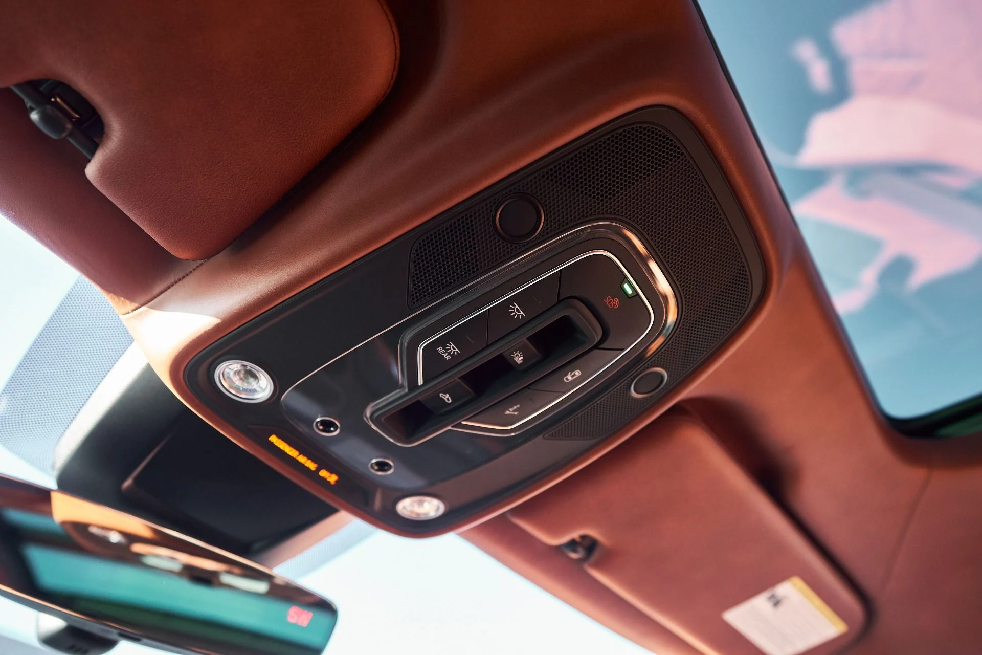 mph077_1916588735_Used_2022_Lamborghini_Urus_1764710558_b9cecdfe98