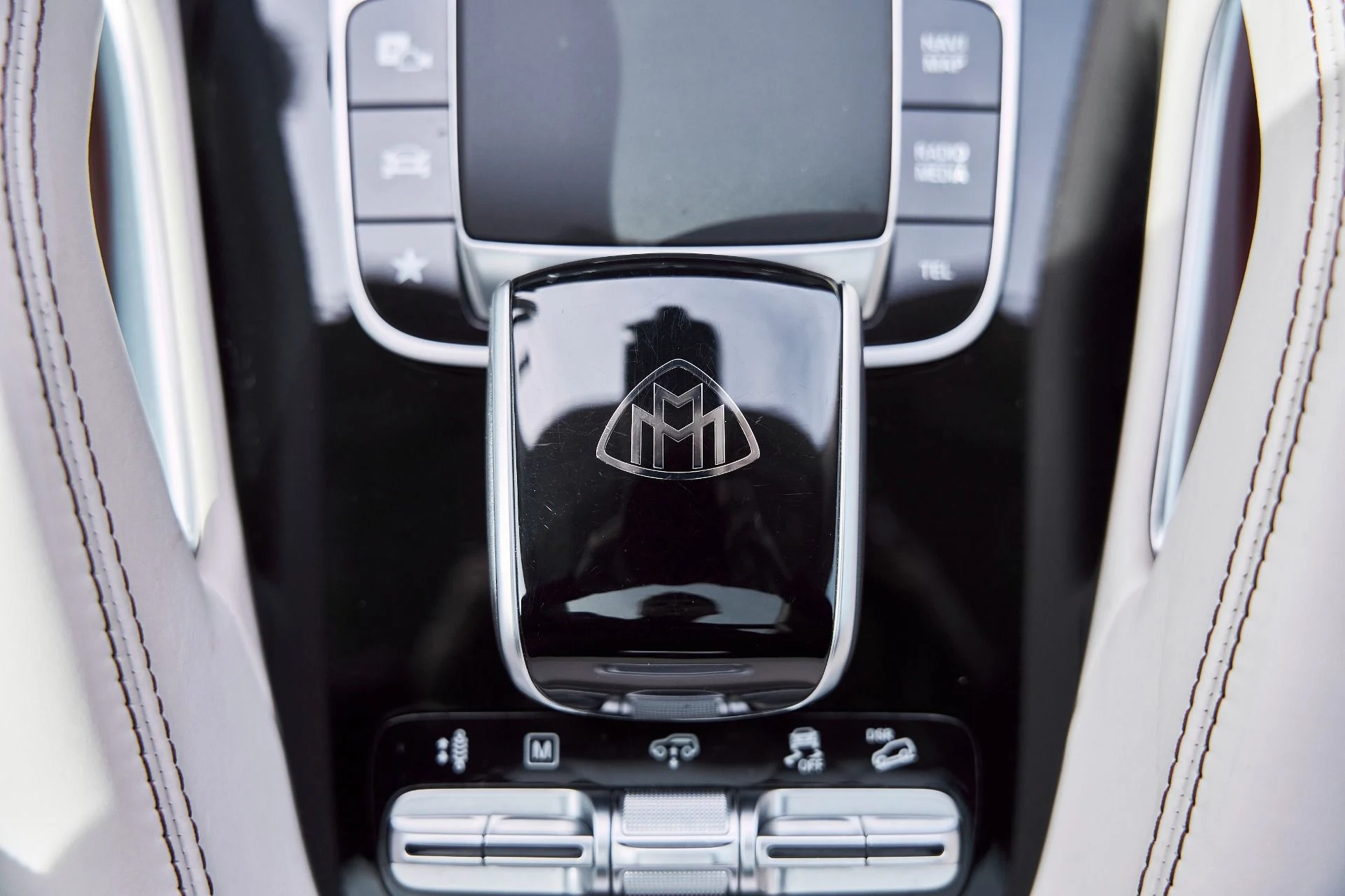 mph077_1987805521_Used_2022_Mercedes_Benz_GLS_Maybach_GLS_600_1769655700_015f6edfc8