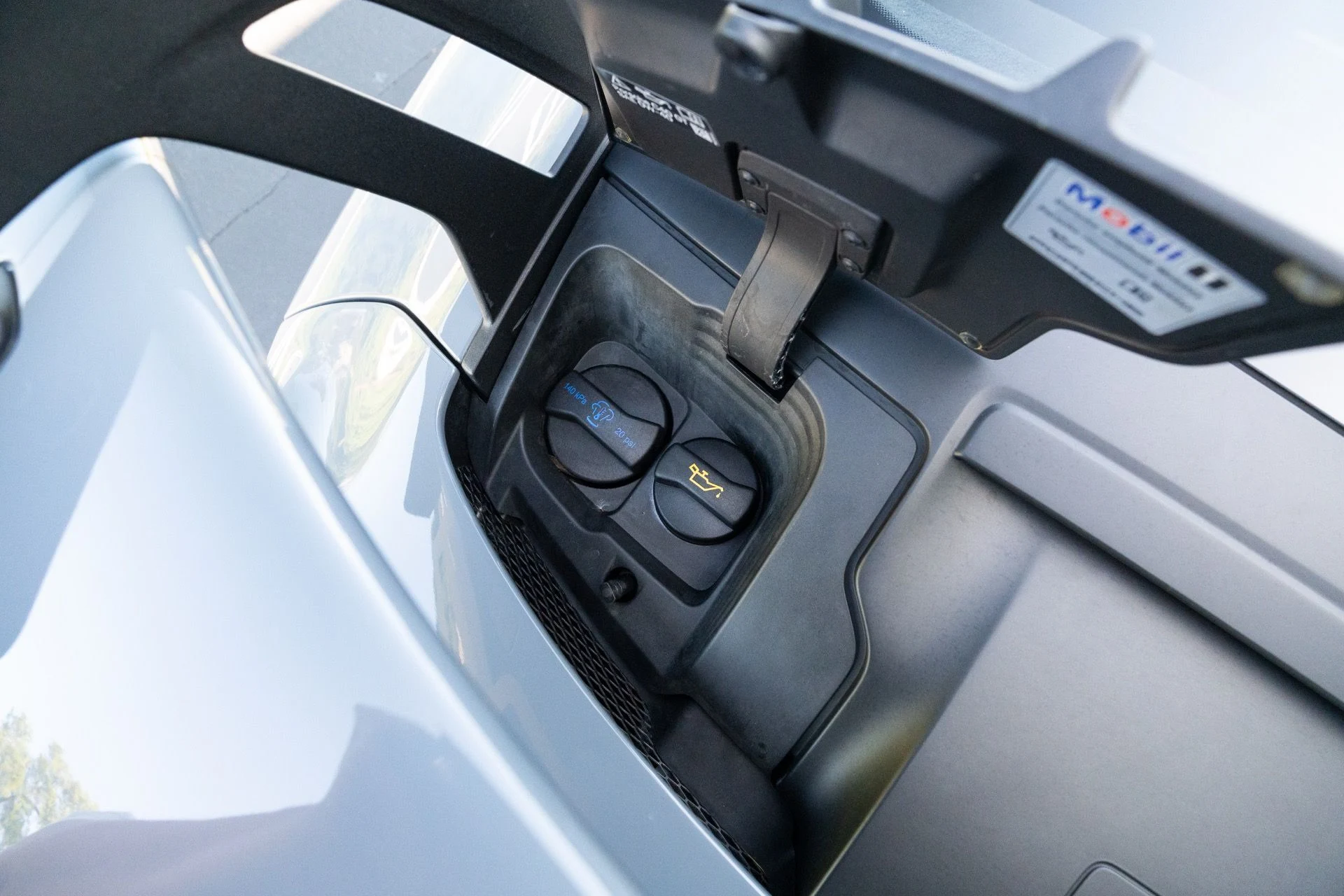 mph077_2008000260_Used_2023_Porsche_911_GT_3_1777402484_f9b2f166ad